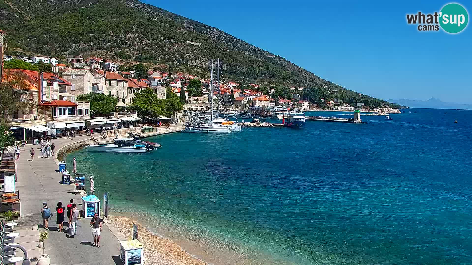 Webcam Bol Town Center & Marina – Live View from Bol, Brač