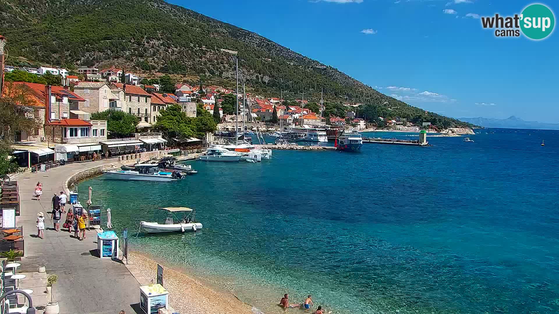 Webcam Bol Hafen & Ortszentrum – Liveblick aus Bol auf der Insel Brač