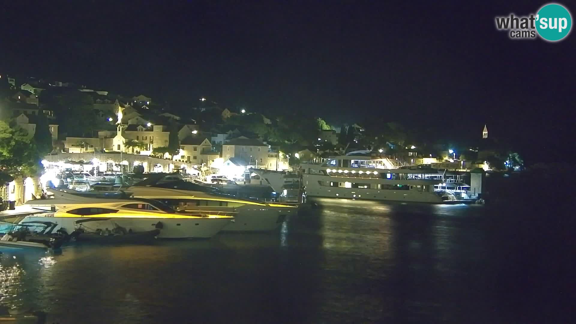 Webcam Bol Town Center & Marina – Live View from Bol, Brač