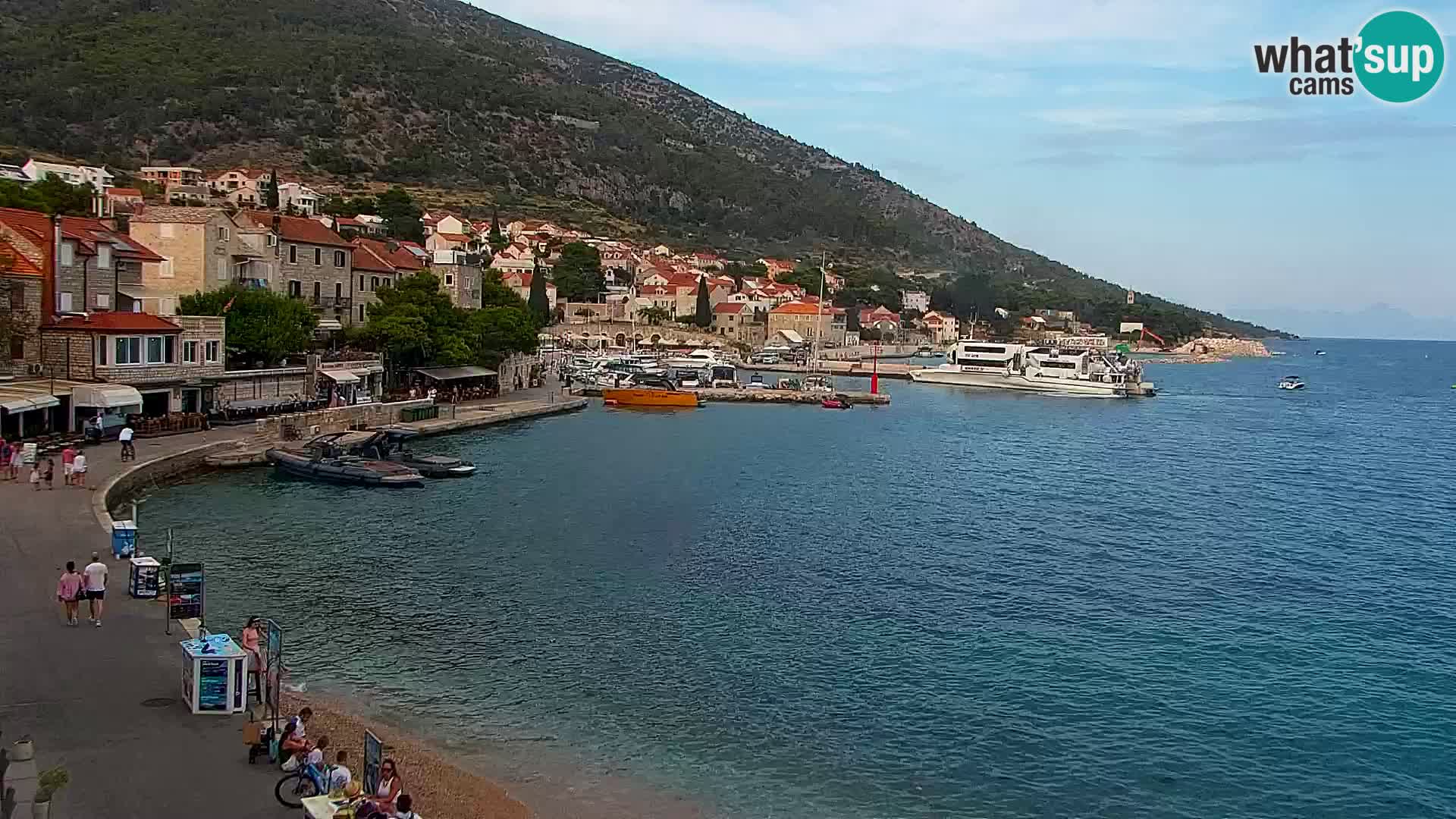 Webcam Bol Town Center & Marina – Live View from Bol, Brač