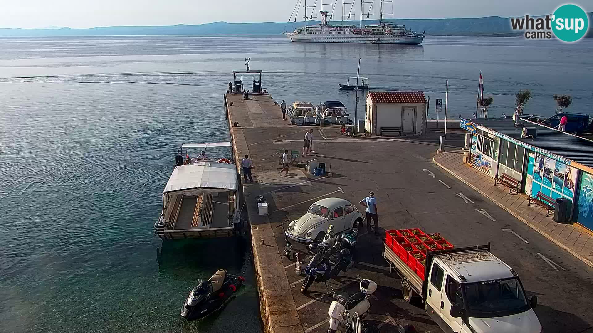Webcam Bol Town Center & Marina – Live View from Bol, Brač