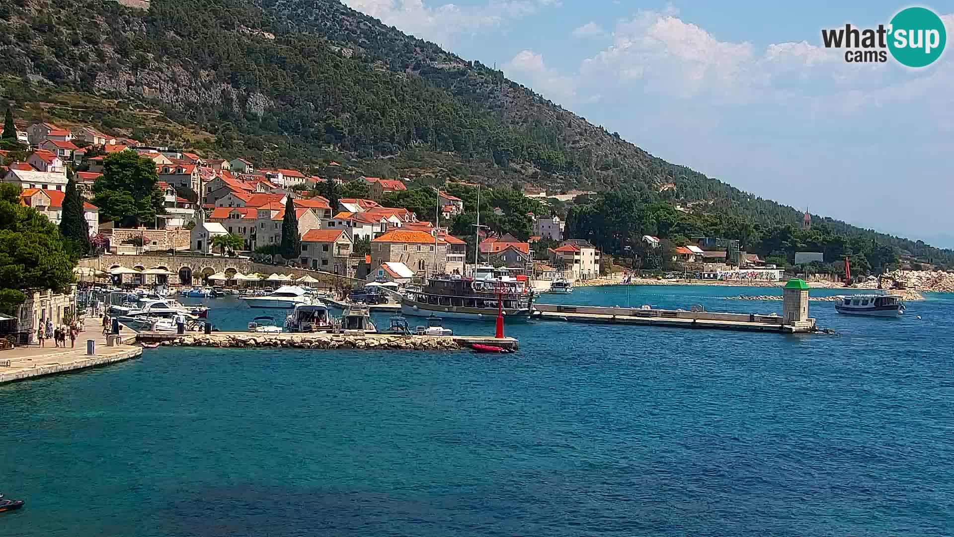 Webcam Bol Centro e Marina – Vista live dal porto di Bol