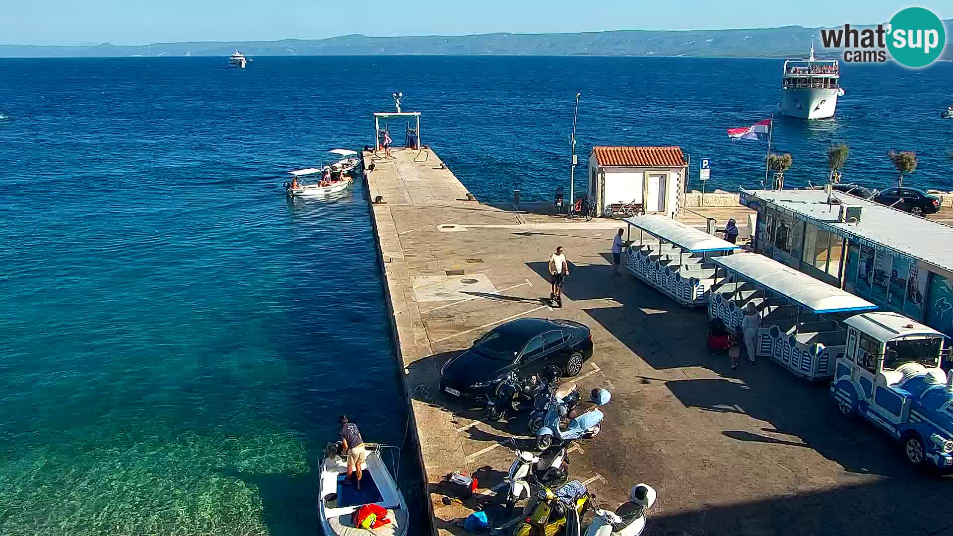 Webcam Bol Hafen & Ortszentrum – Liveblick aus Bol auf der Insel Brač