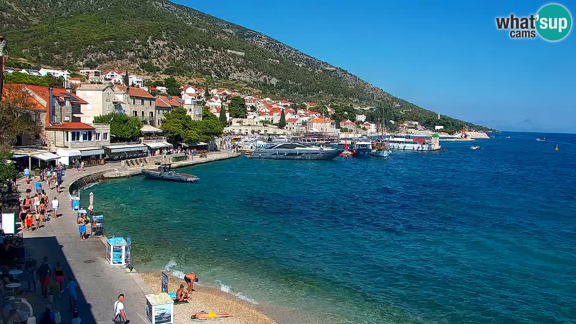 Webcam Bol Centro e Marina – Vista live dal porto di Bol