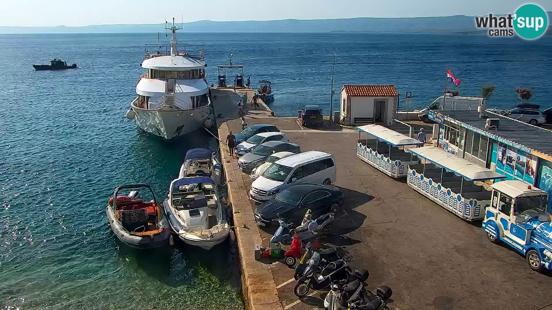 Webcam Bol Hafen & Ortszentrum – Liveblick aus Bol auf der Insel Brač