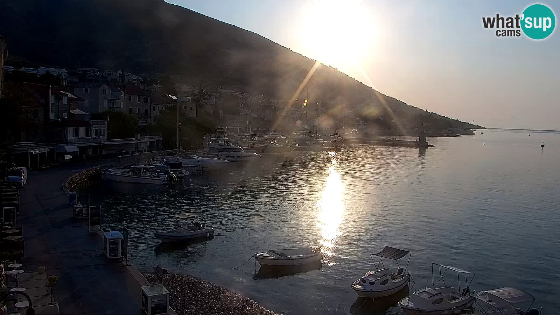Webcam Bol Town Center & Marina – Live View from Bol, Brač