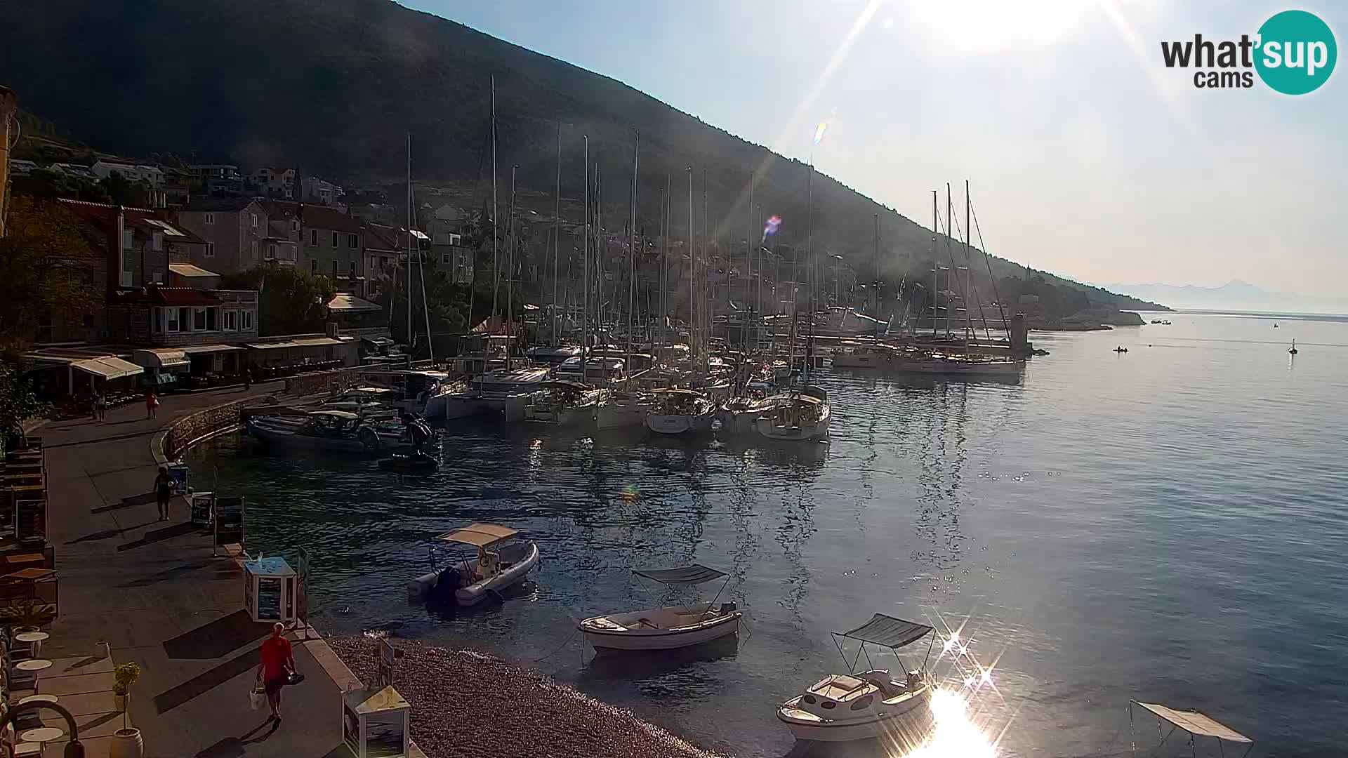 Webcam Bol Town Center & Marina – Live View from Bol, Brač