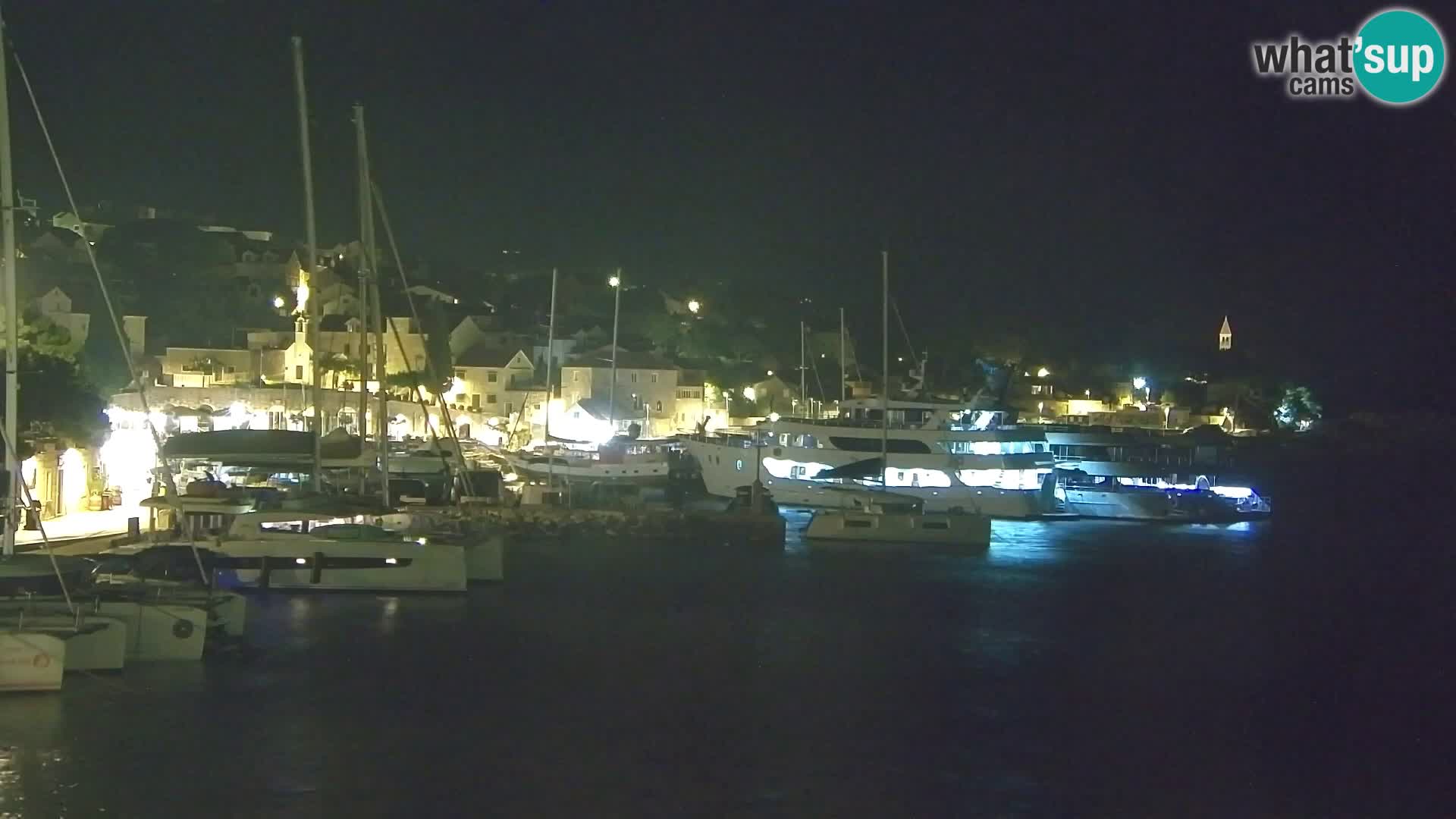 Webcam Bol Town Center & Marina – Live View from Bol, Brač