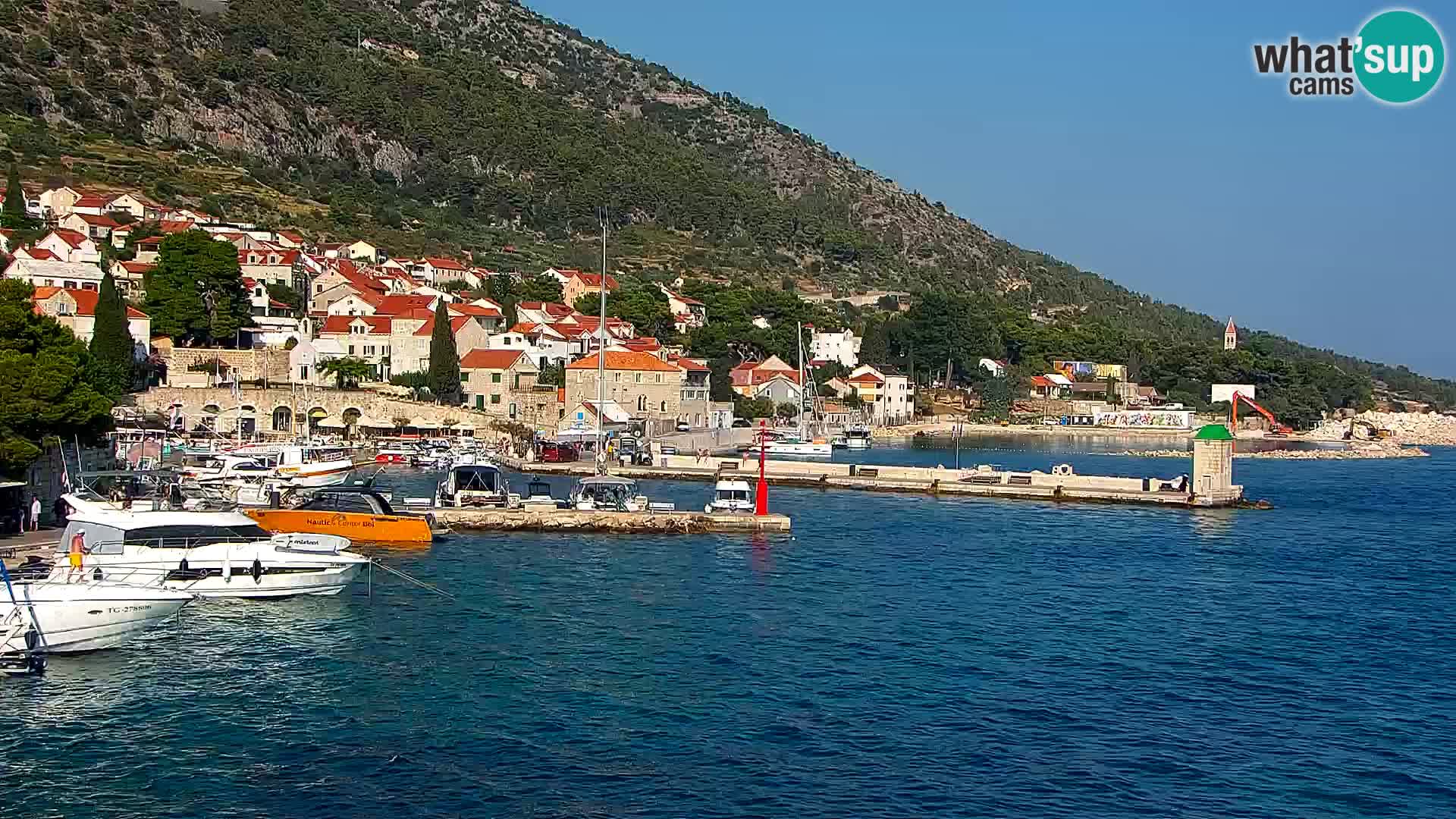 Webcam Bol Town Center & Marina – Live View from Bol, Brač