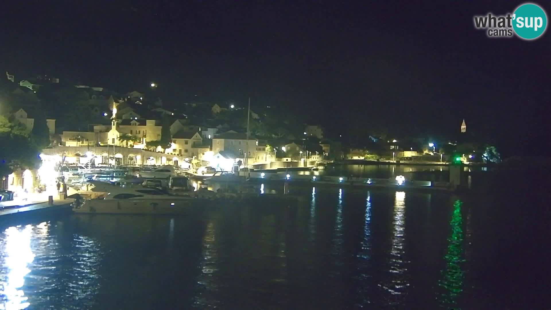 Webcam Bol Hafen & Ortszentrum – Liveblick aus Bol auf der Insel Brač