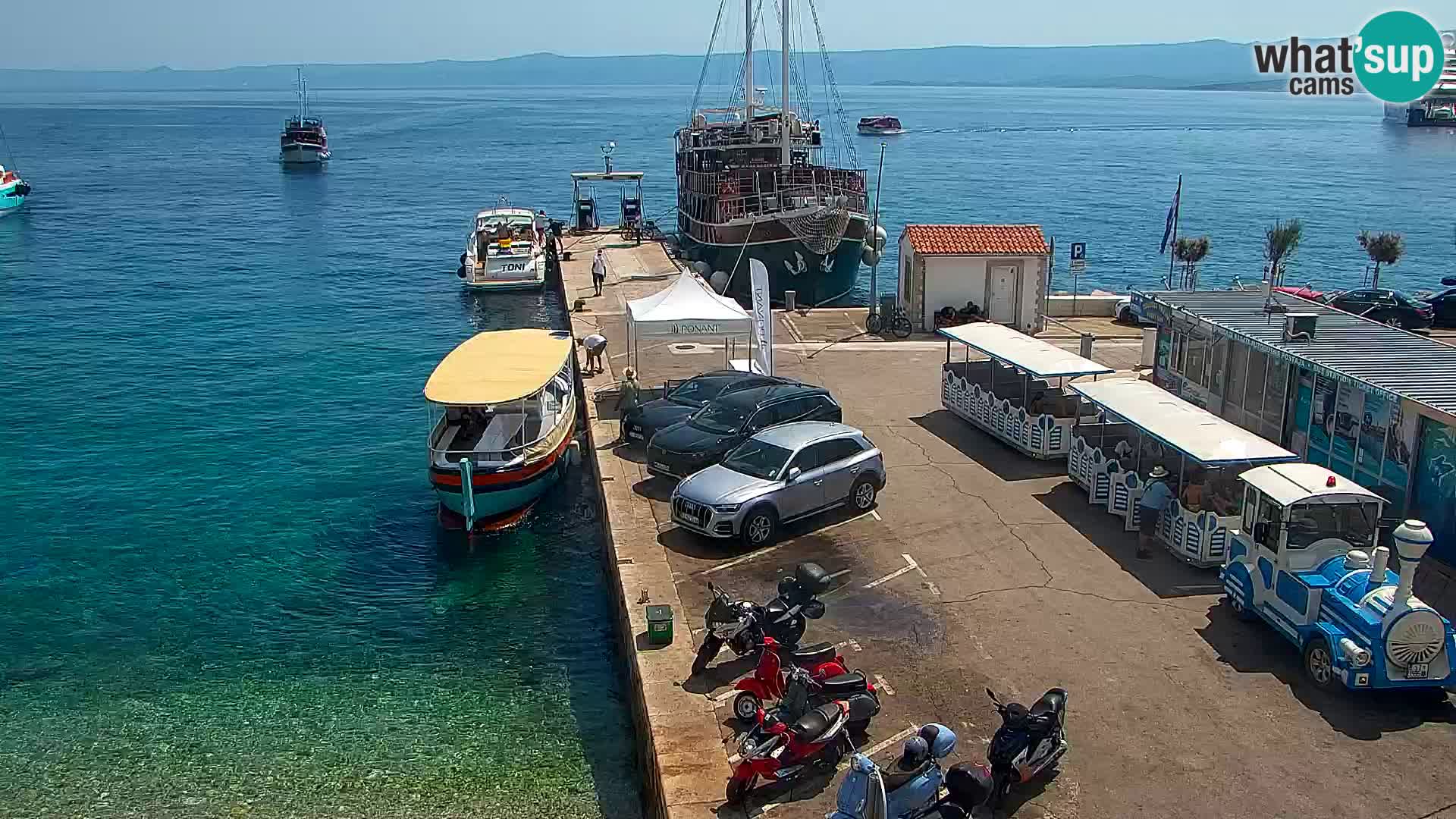 Webcam Bol Town Center & Marina – Live View from Bol, Brač