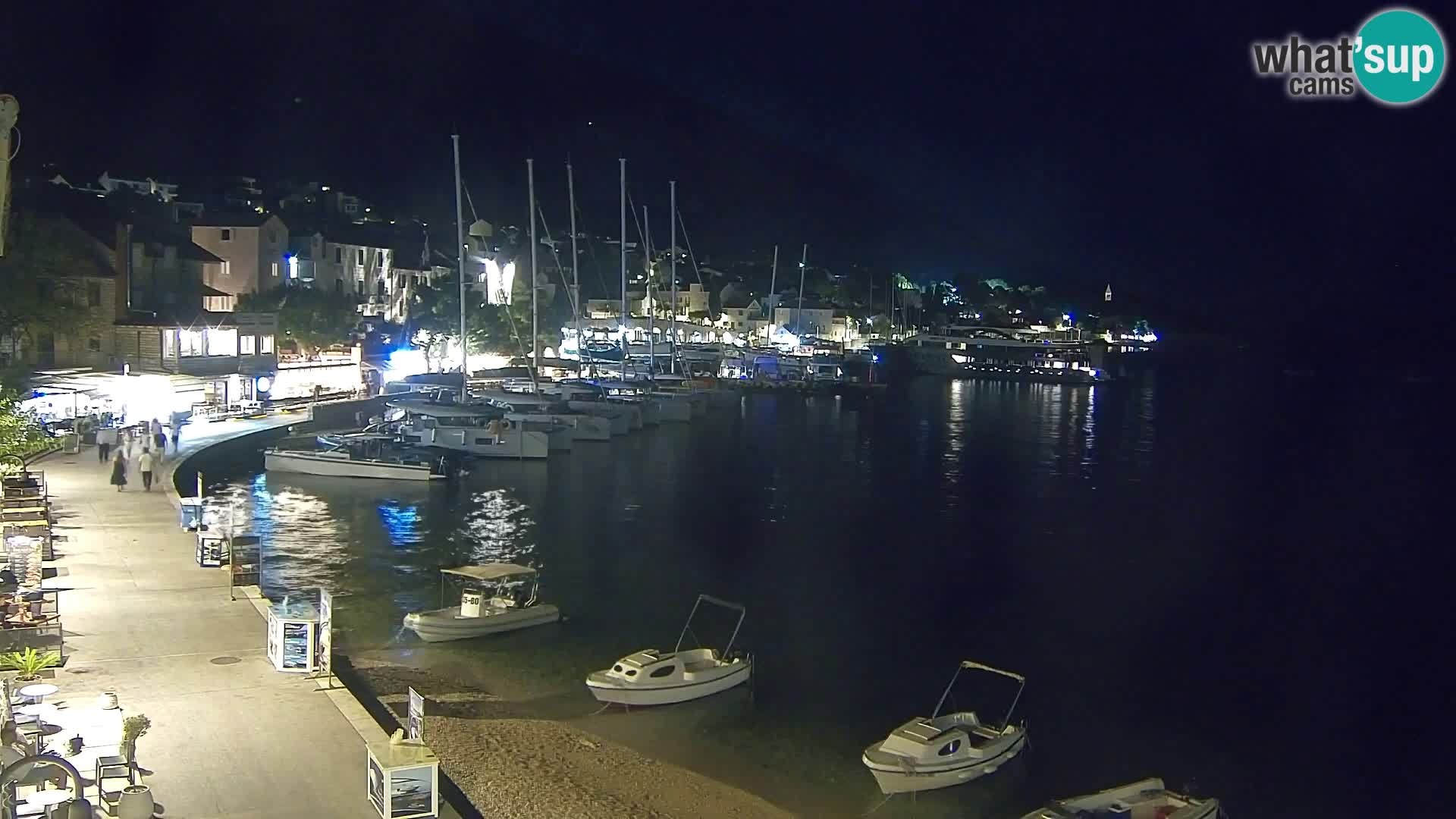 Webcam Bol Centro e Marina – Vista live dal porto di Bol