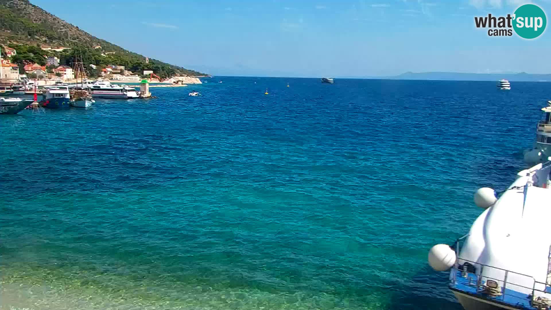 Webcam Bol Centro e Marina – Vista live dal porto di Bol