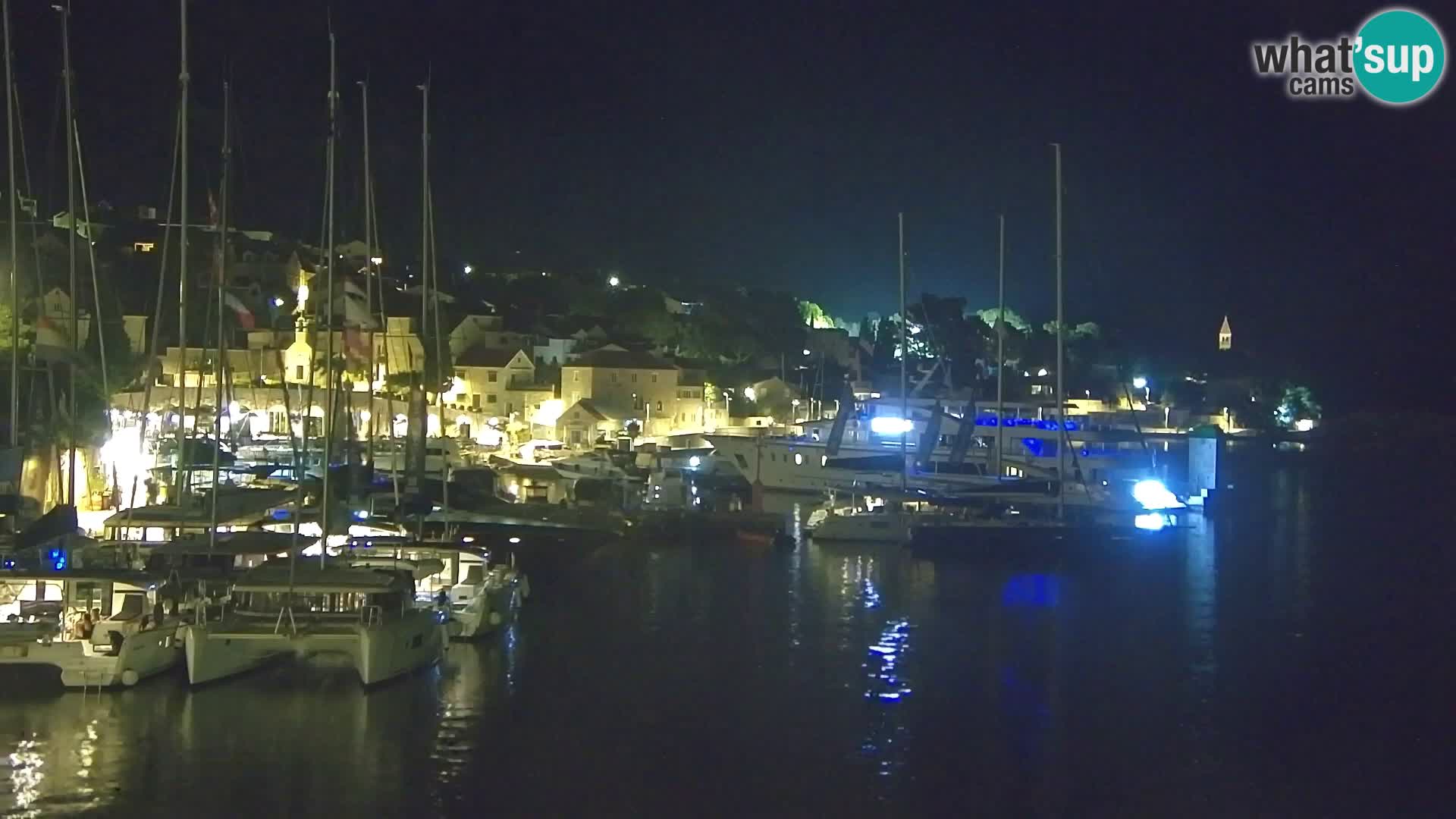 Webcam Bol Town Center & Marina – Live View from Bol, Brač