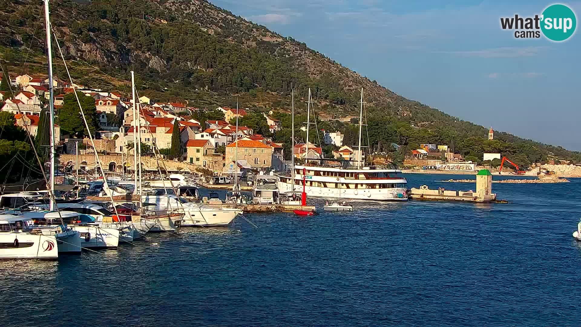 Webcam Bol centre-ville & marina – Vue en direct depuis Bol, île de Brač