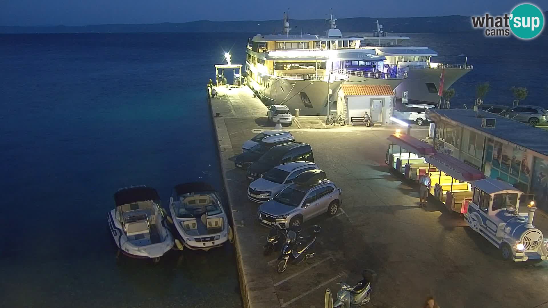 Webcam Bol Town Center & Marina – Live View from Bol, Brač