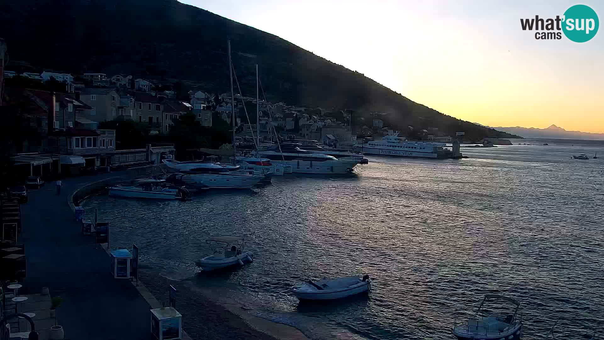 Webcam Bol Centre-Ville & Marina – Vue en direct depuis Bol, île de Brač