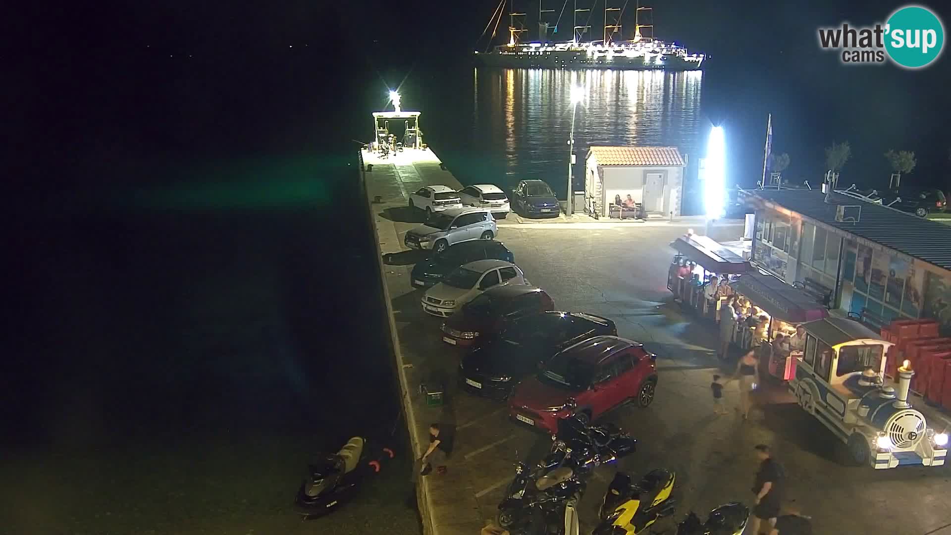 Webcam Bol Town Center & Marina – Live View from Bol, Brač