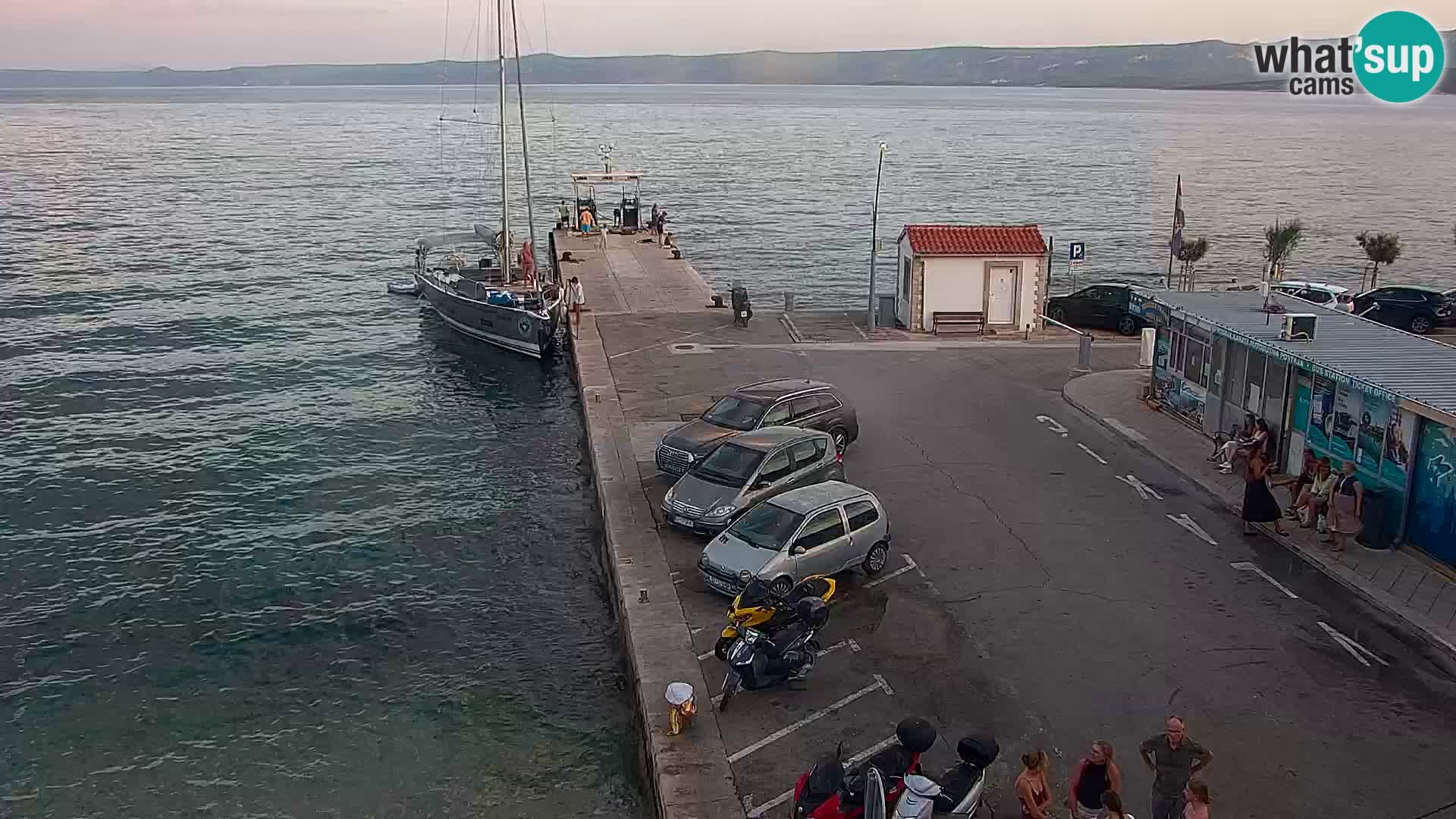 Webcam Bol Town Center & Marina – Live View from Bol, Brač