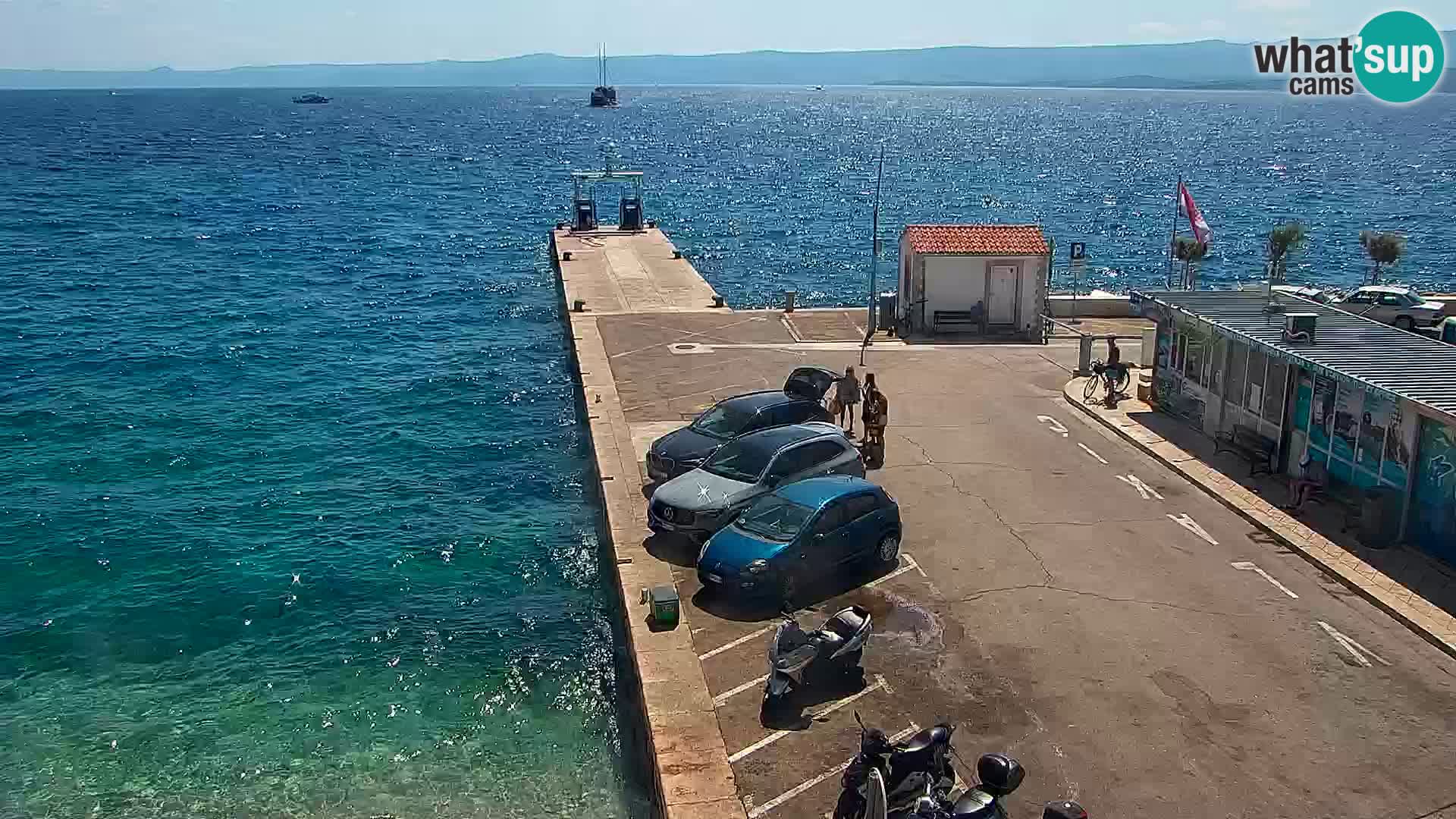Webcam Bol Town Center & Marina – Live View from Bol, Brač