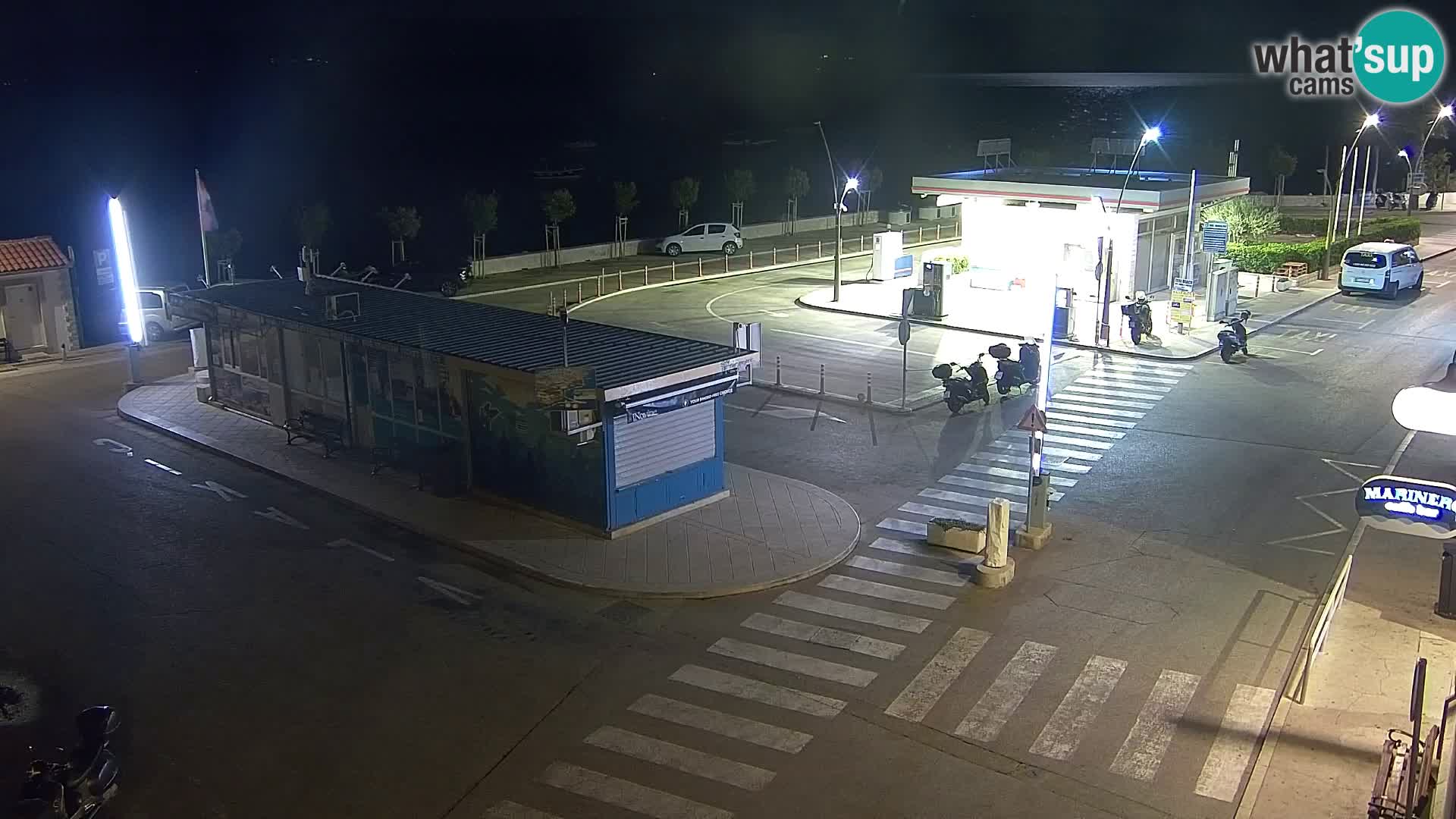 Webcam Bol Centro e Marina – Vista live dal porto di Bol