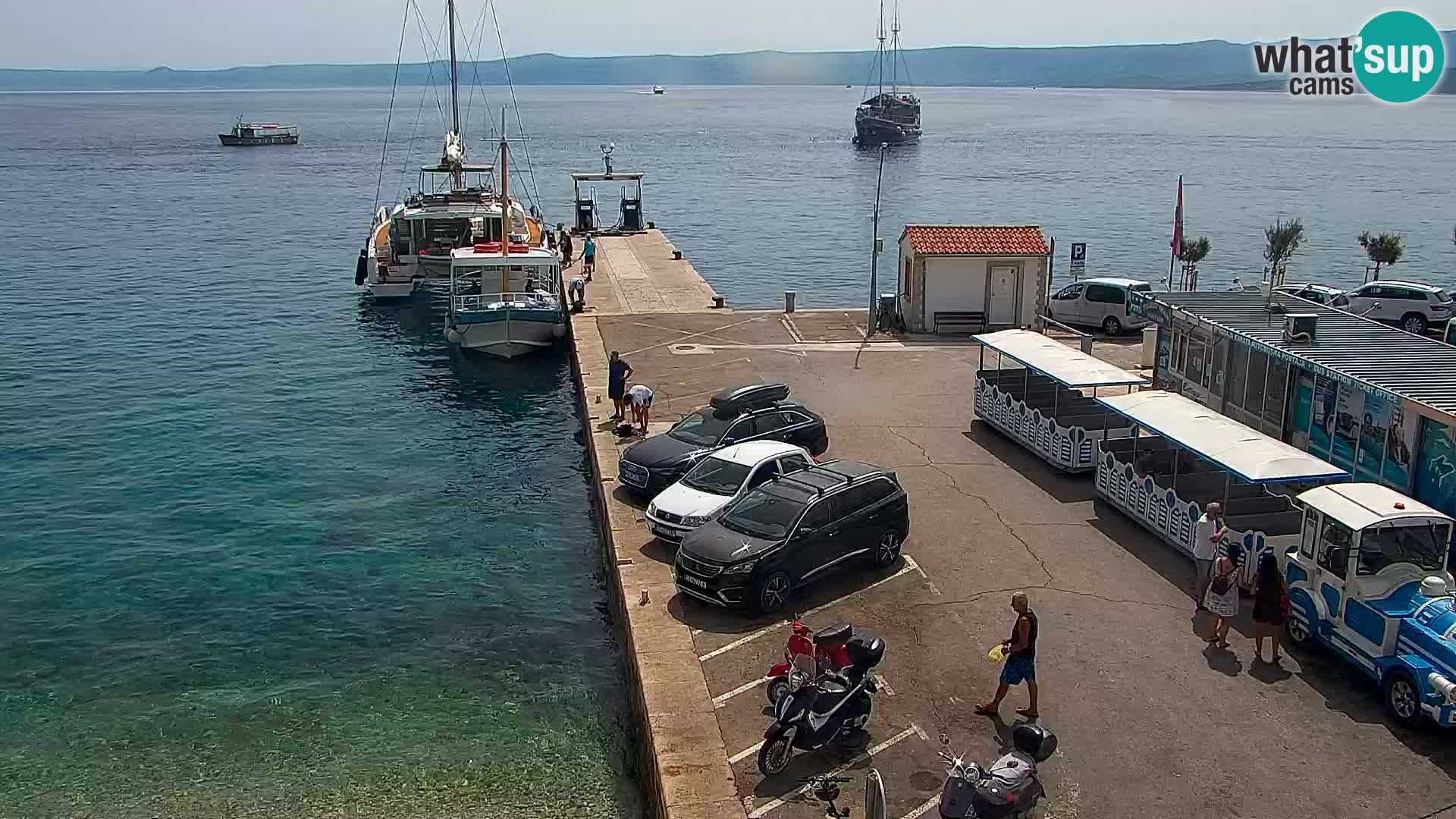 Webcam Bol Centro e Marina – Vista live dal porto di Bol