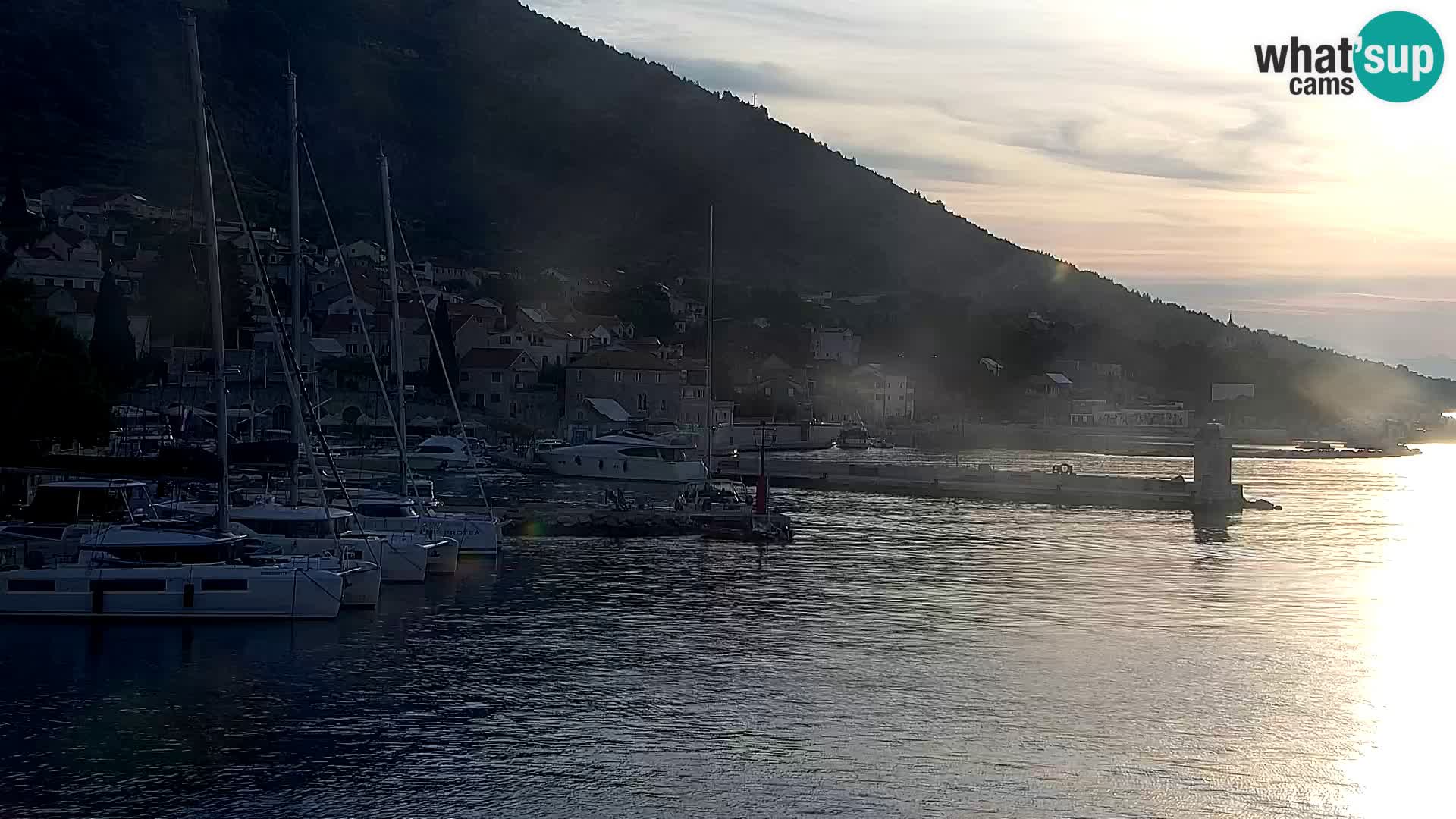 Webcam Bol centre-ville & marina – Vue en direct depuis Bol, île de Brač