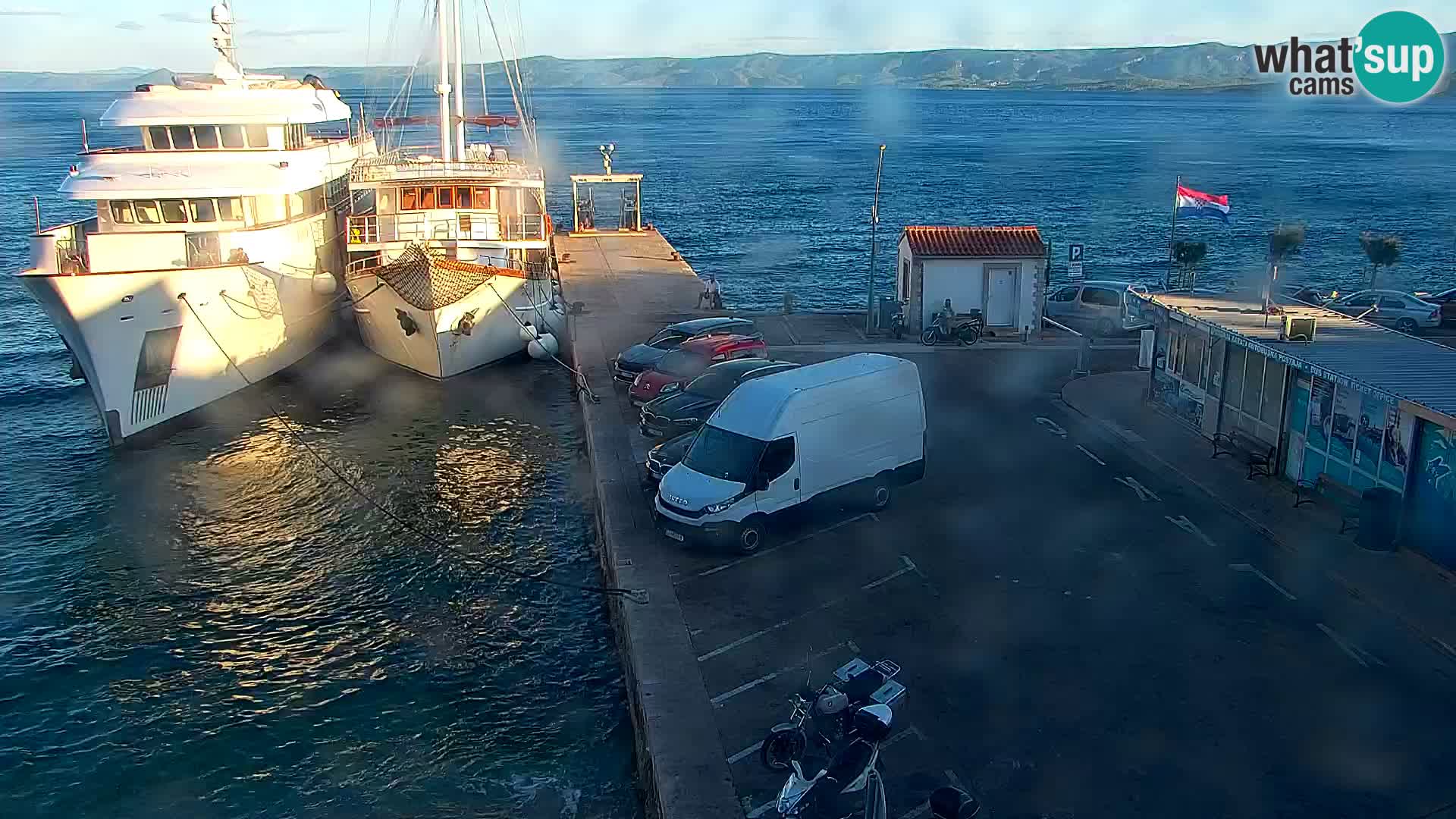 Webcam Bol Centre-Ville & Marina – Vue en direct depuis Bol, île de Brač