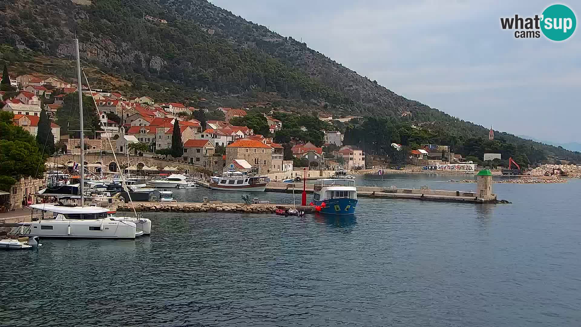 Webcam Bol Town Center & Marina – Live View from Bol, Brač