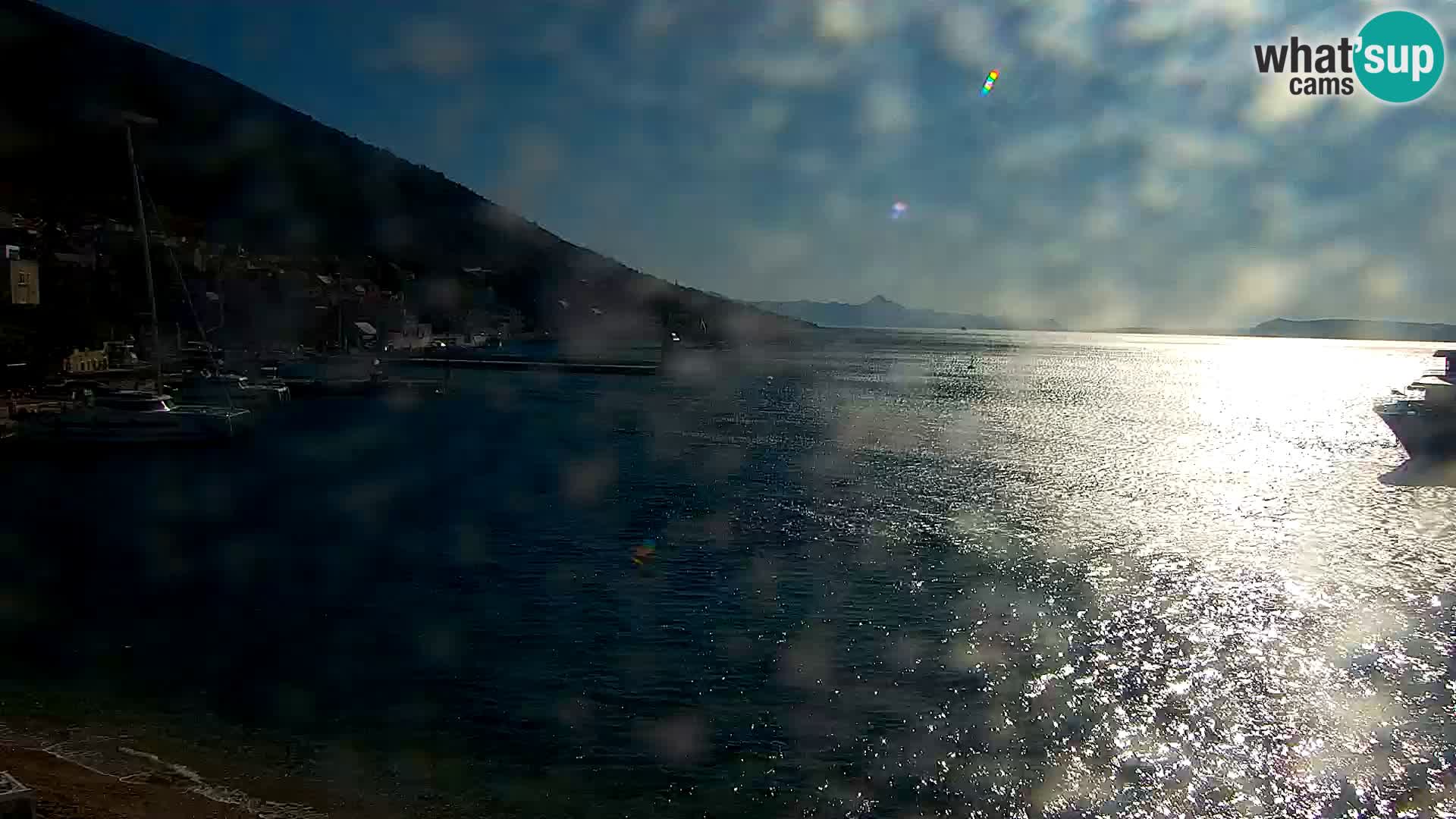 Webcam Bol Hafen & Ortszentrum – Liveblick aus Bol auf der Insel Brač