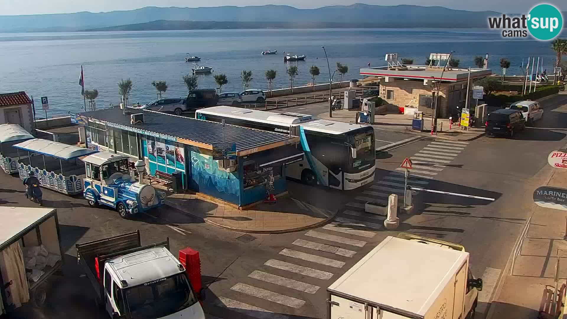 Webcam Bol Centro e Marina – Vista live dal porto di Bol
