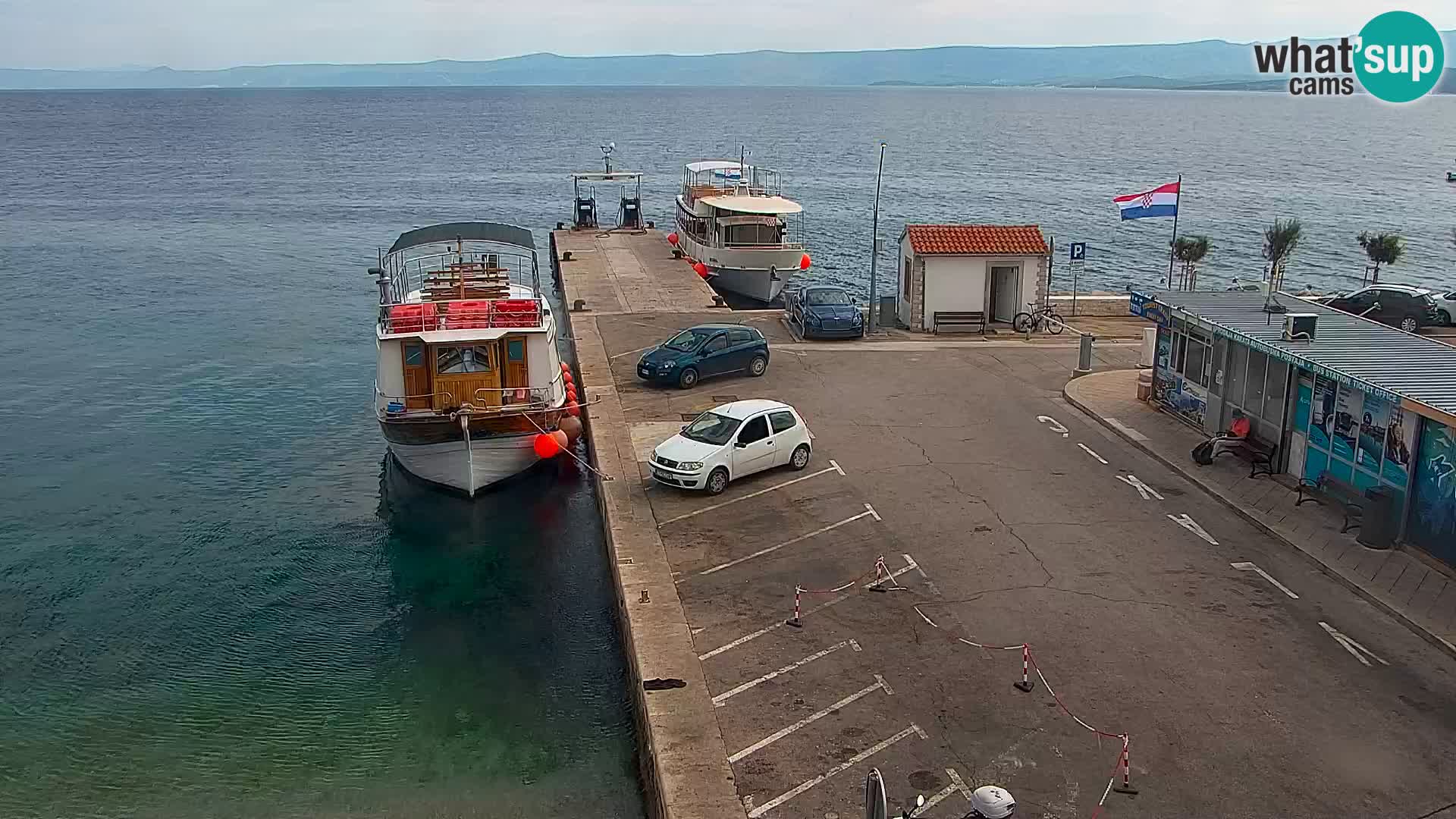 Webcam Bol Hafen & Ortszentrum – Liveblick aus Bol auf der Insel Brač