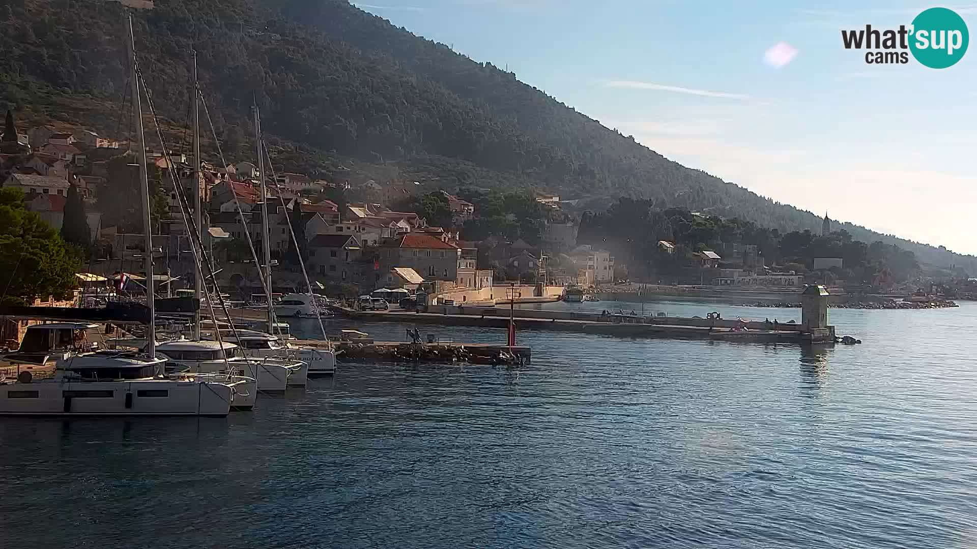 Webcam Bol Centre-Ville & Marina – Vue en direct depuis Bol, île de Brač