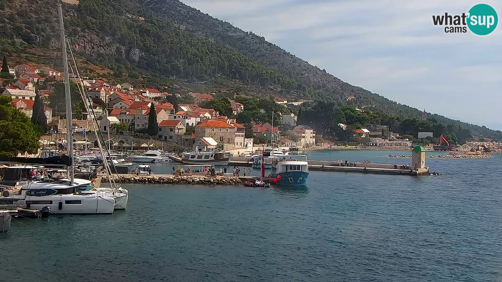 Webcam Bol Town Center & Marina – Live View from Bol, Brač