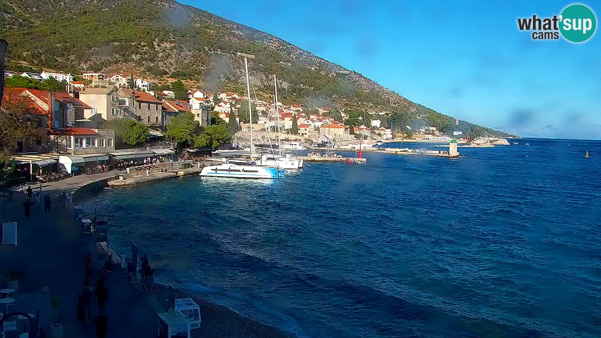 Webcam Bol Centro e Marina – Vista live dal porto di Bol