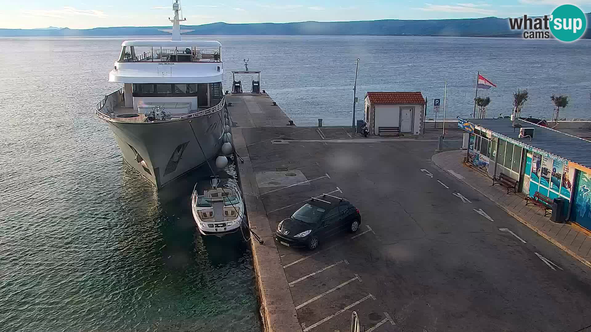 Webcam Bol Hafen & Ortszentrum – Liveblick aus Bol auf der Insel Brač