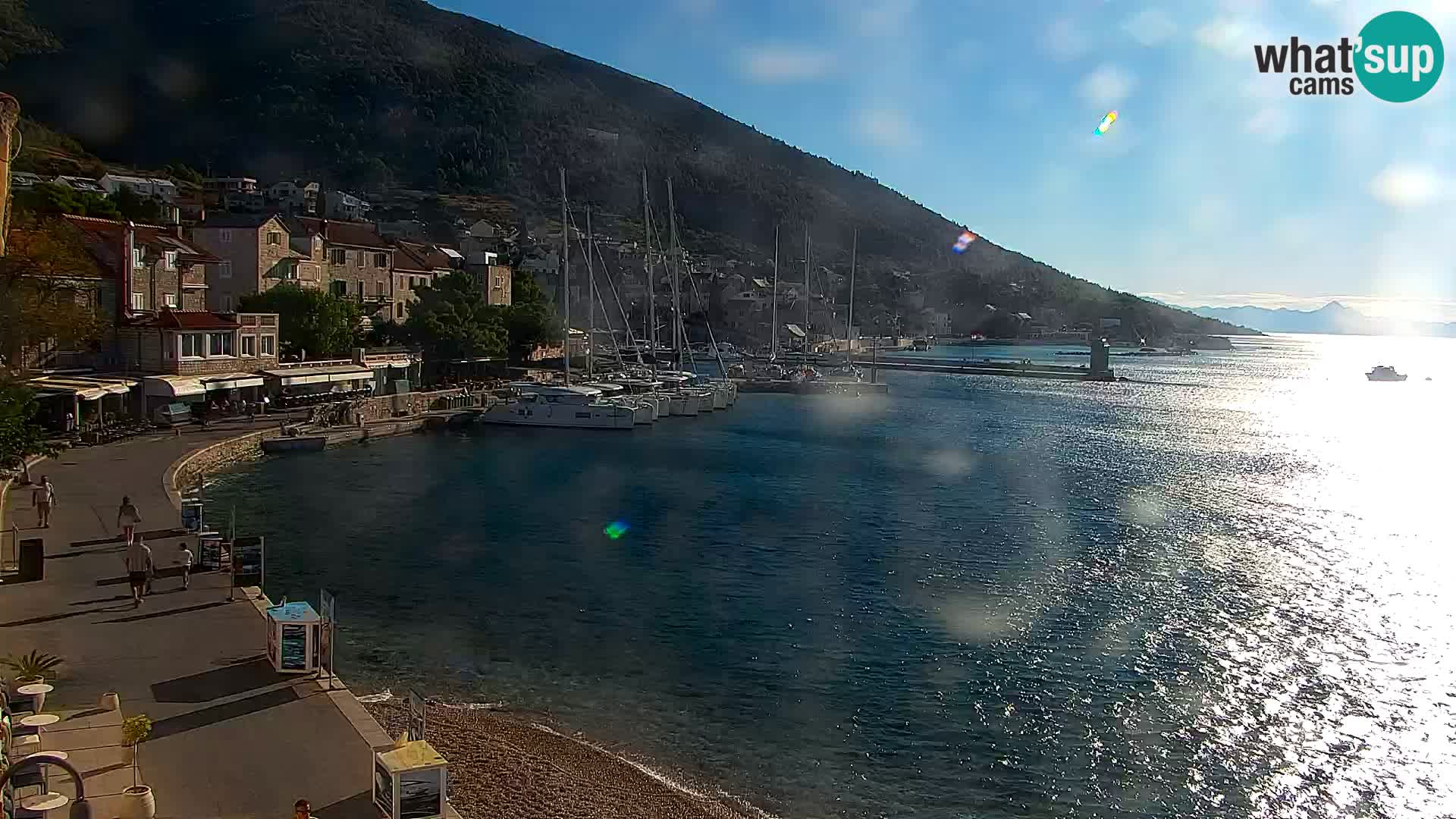 Webcam Bol Hafen & Ortszentrum – Liveblick aus Bol auf der Insel Brač