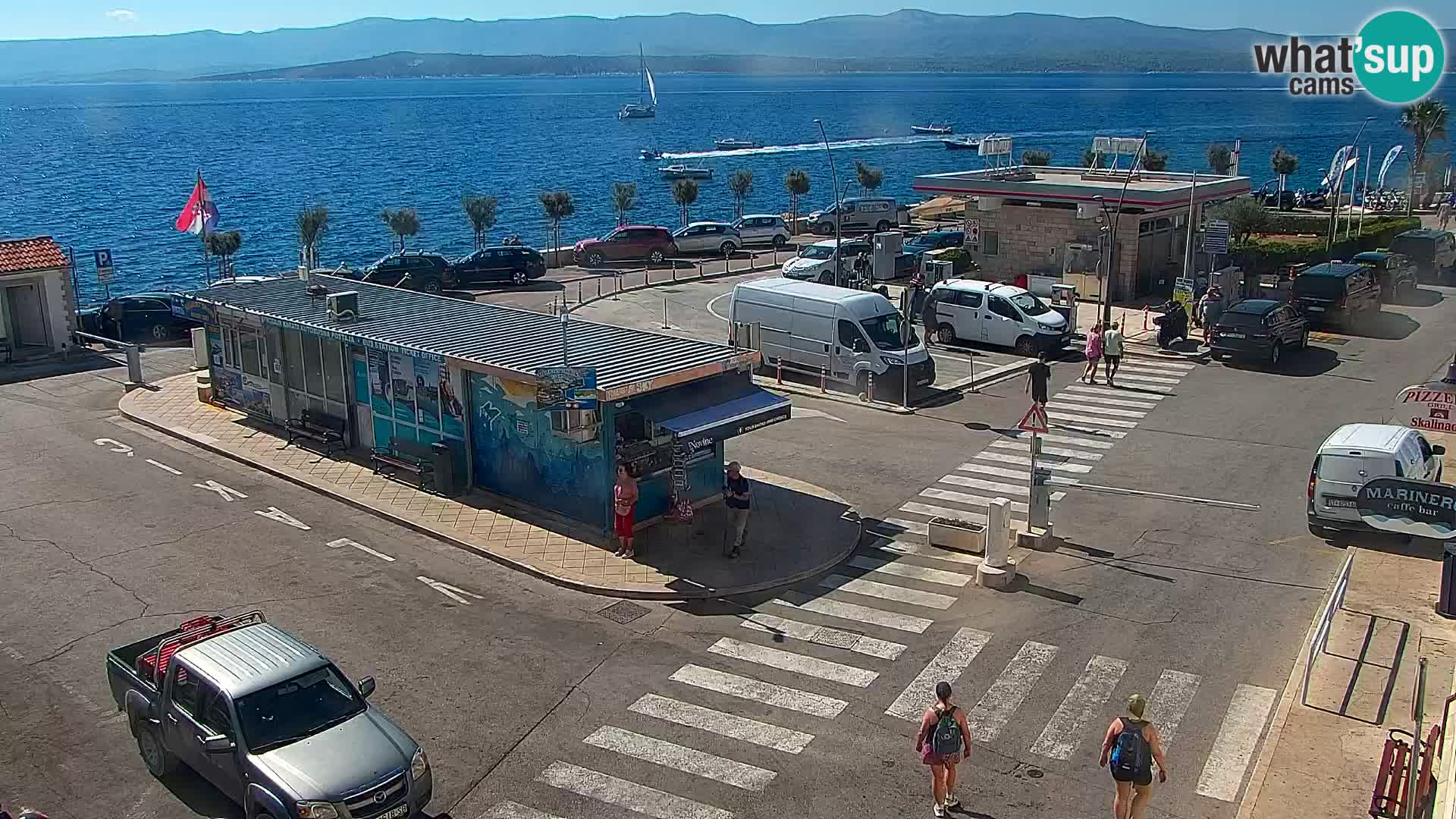 Webcam Bol Centro e Marina – Vista live dal porto di Bol