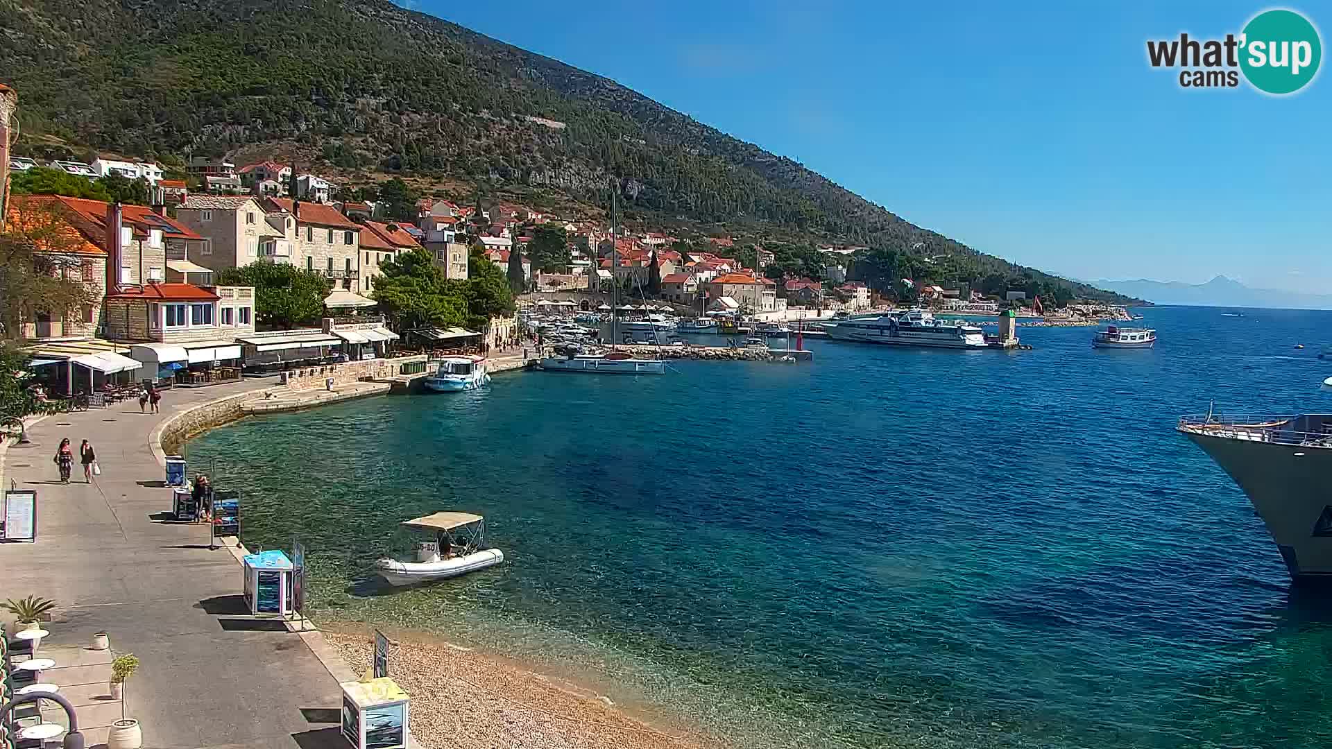 Webcam Bol Centro e Marina – Vista live dal porto di Bol