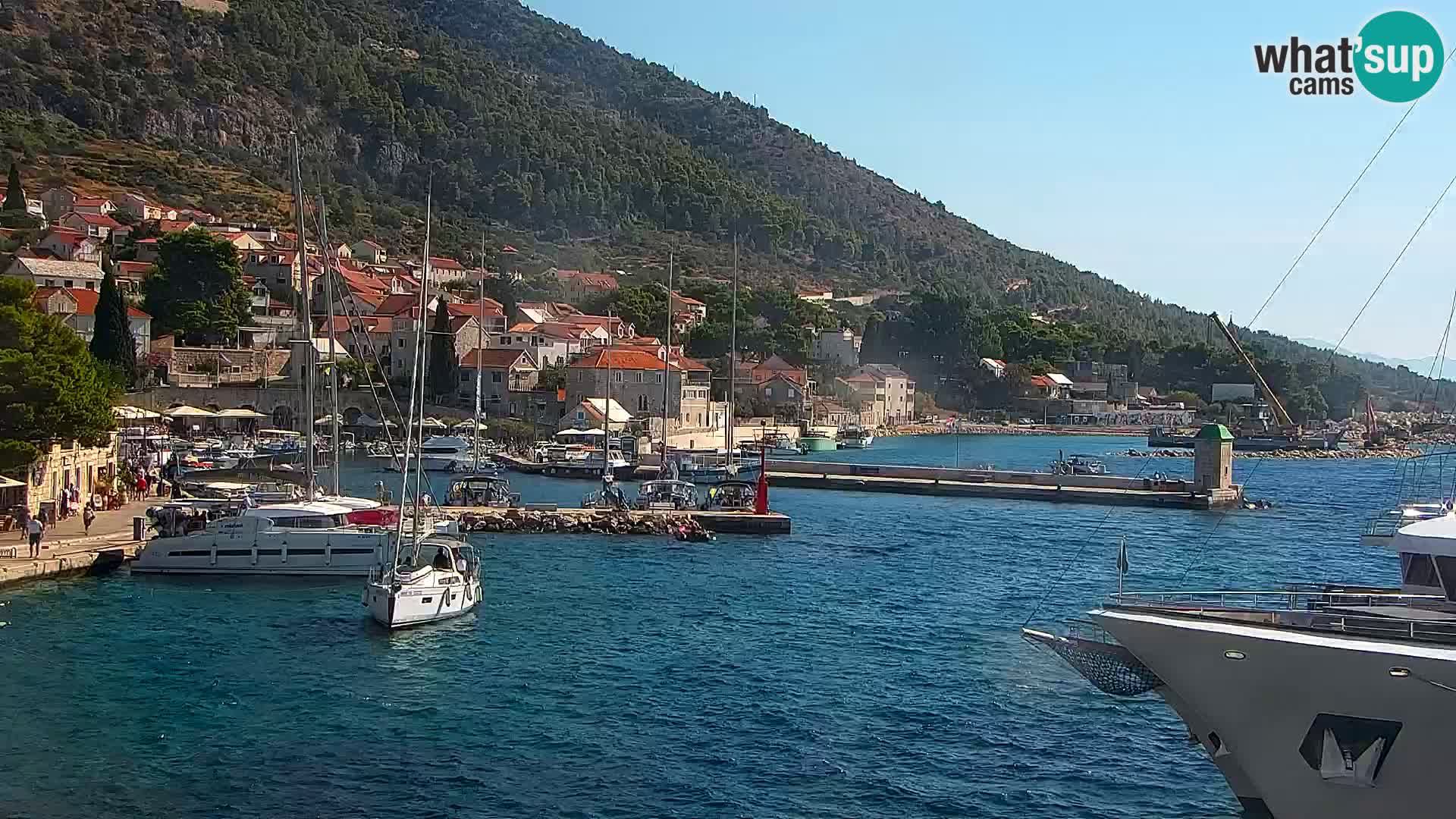 Webcam Bol Centre-Ville & Marina – Vue en direct depuis Bol, île de Brač