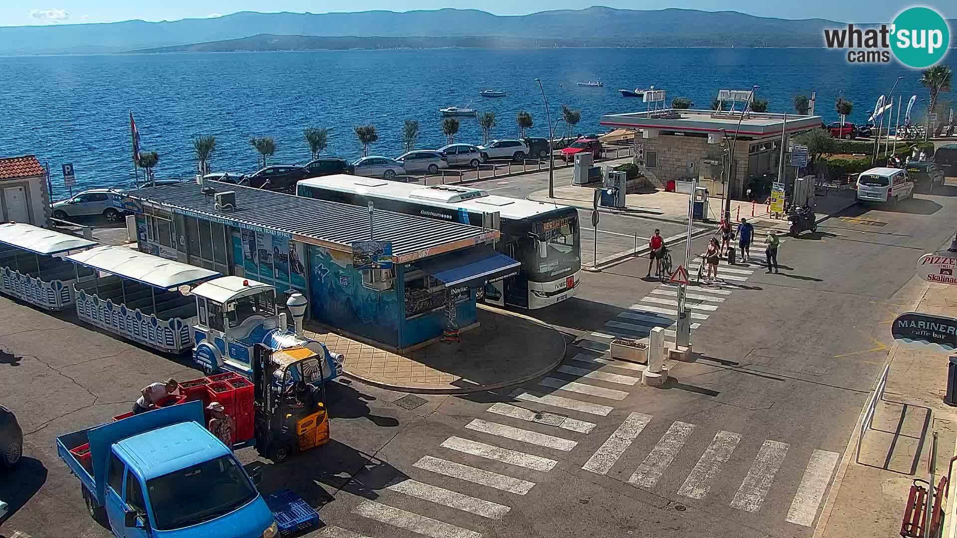 Webcam Bol Hafen & Ortszentrum – Liveblick aus Bol auf der Insel Brač