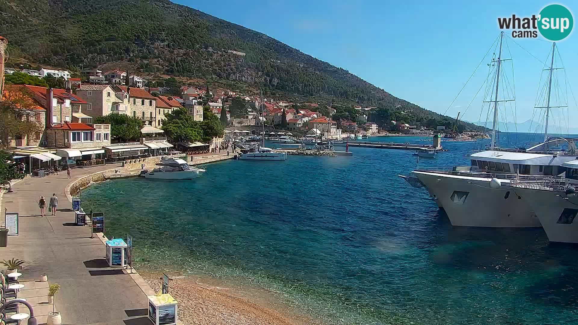 Webcam Bol Hafen & Ortszentrum – Liveblick aus Bol auf der Insel Brač