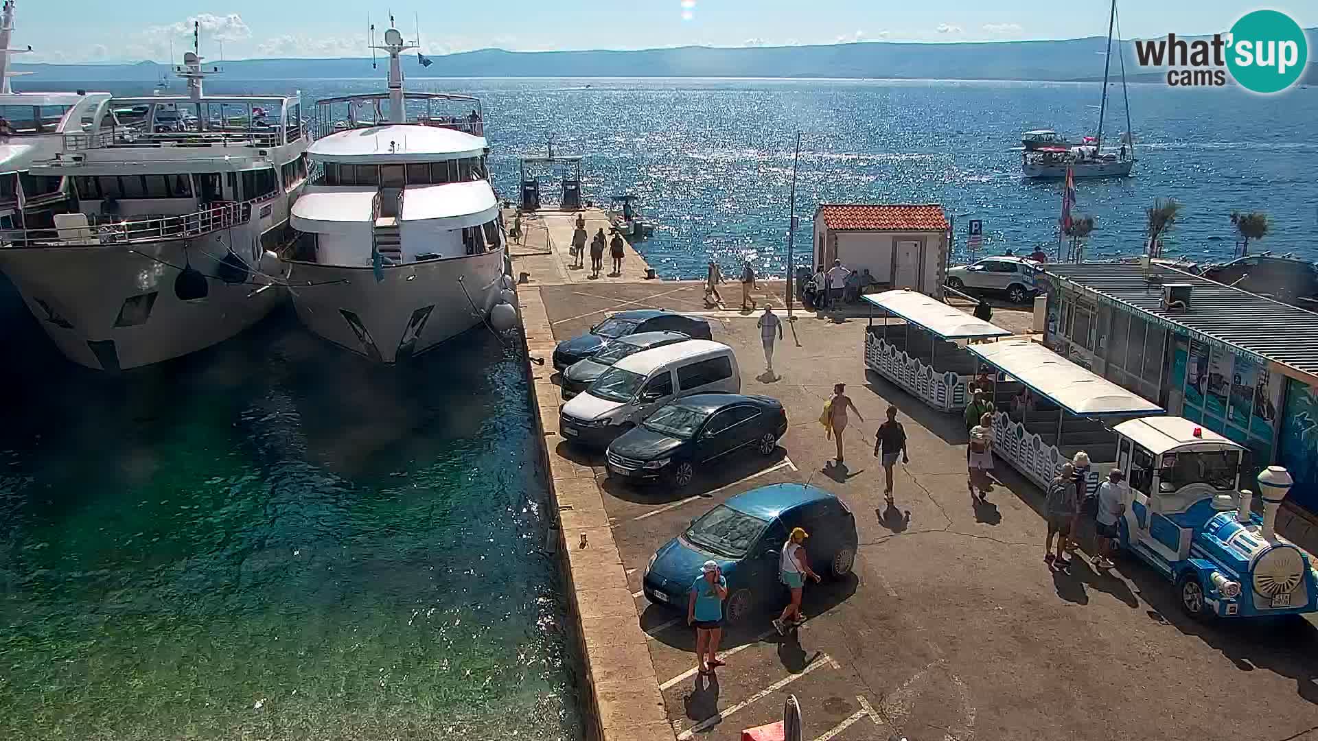 Webcam Bol Town Center & Marina – Live View from Bol, Brač