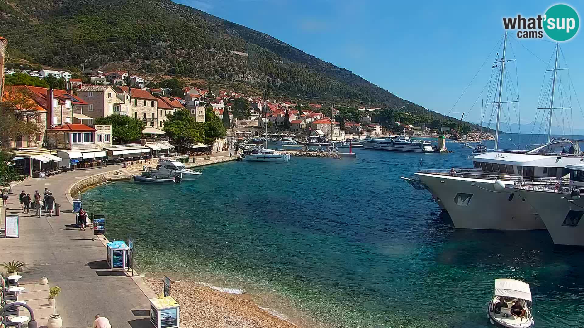 Webcam Bol Hafen & Ortszentrum – Liveblick aus Bol auf der Insel Brač
