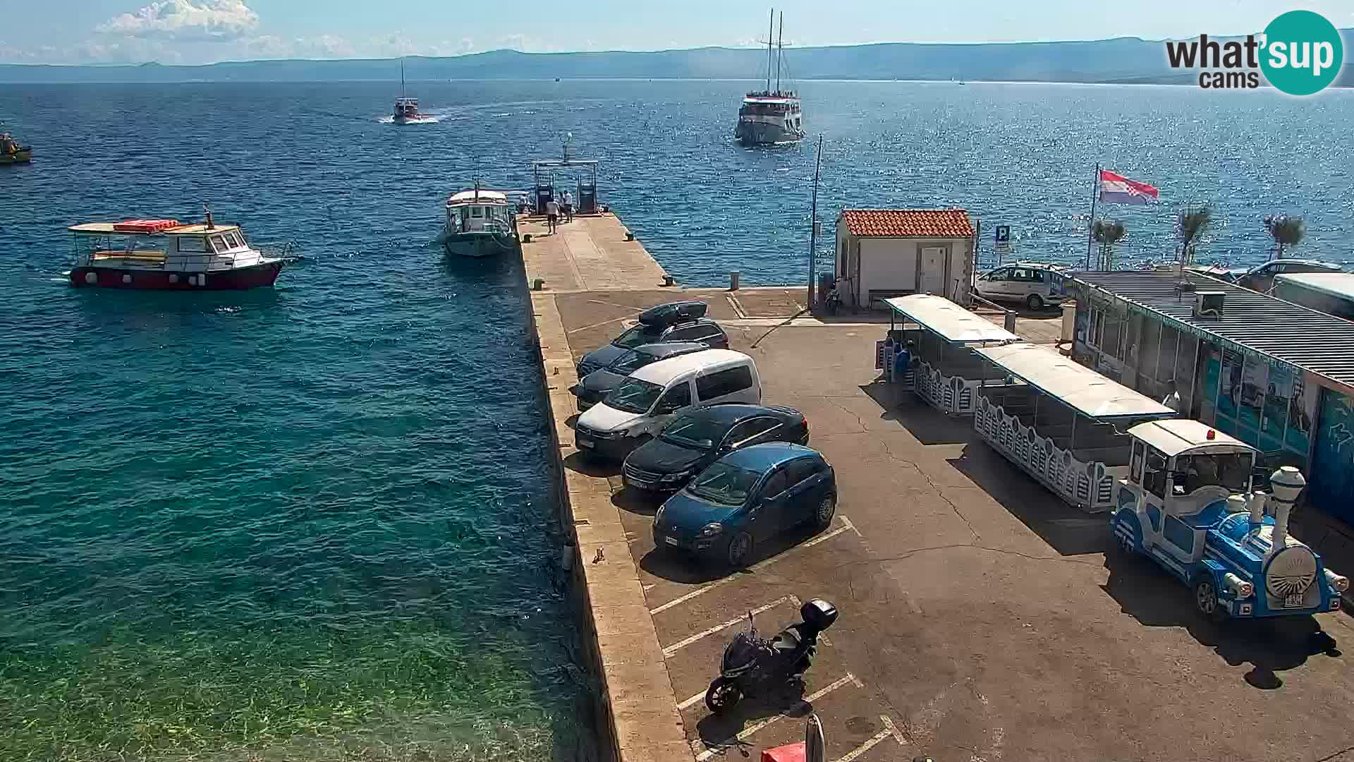 Webcam Bol Hafen & Ortszentrum – Liveblick aus Bol auf der Insel Brač
