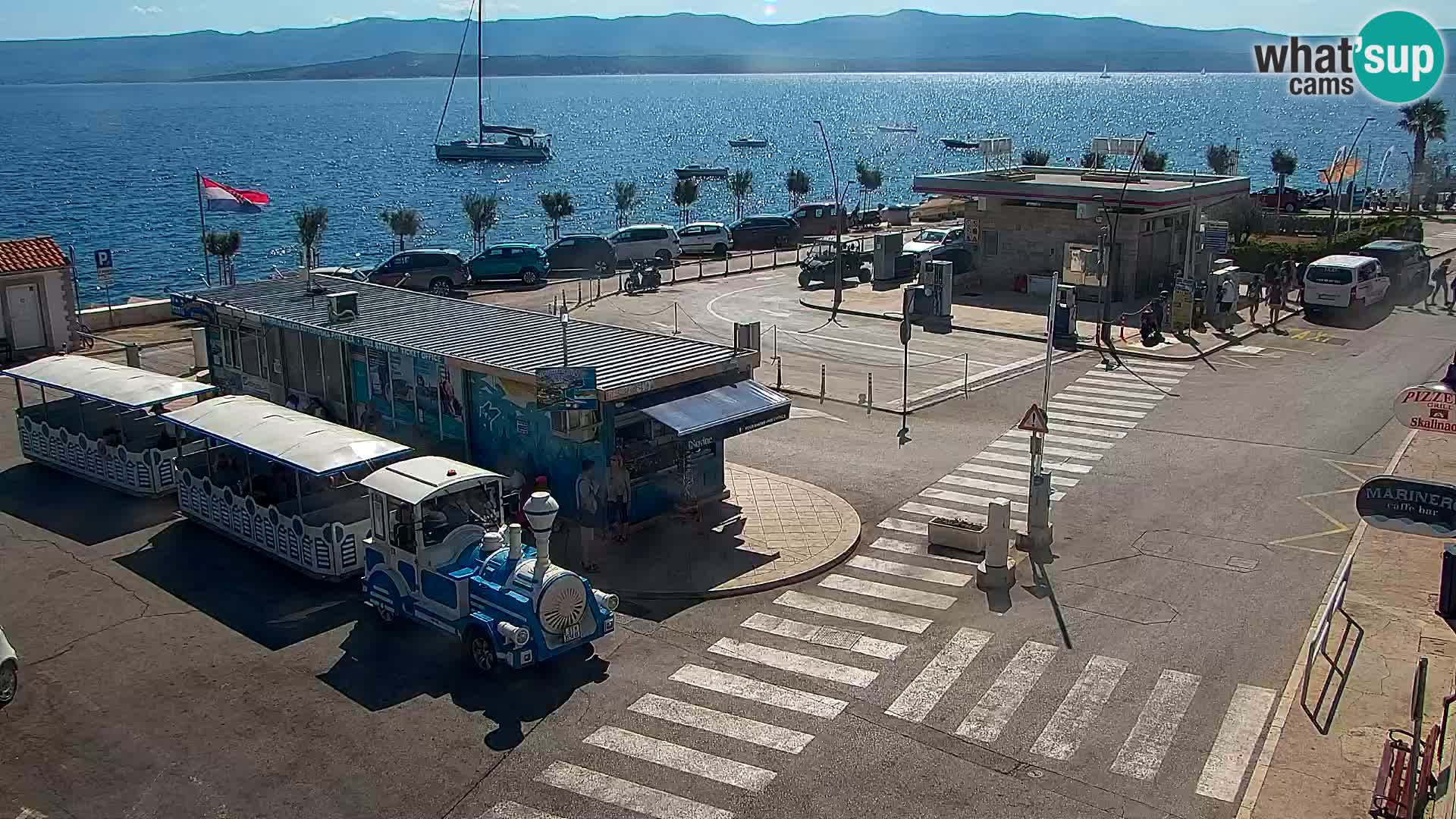Webcam Bol Centro e Marina – Vista live dal porto di Bol