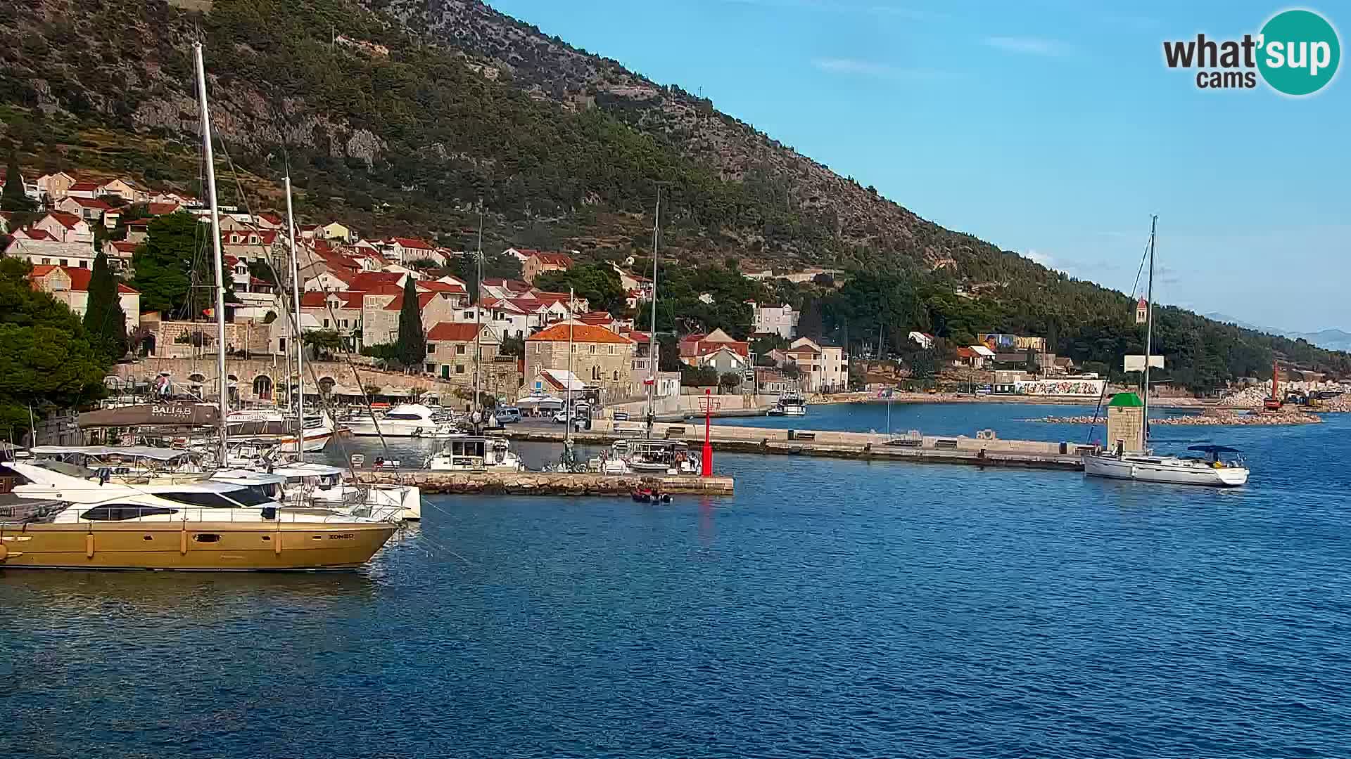 Webcam Bol Town Center & Marina – Live View from Bol, Brač