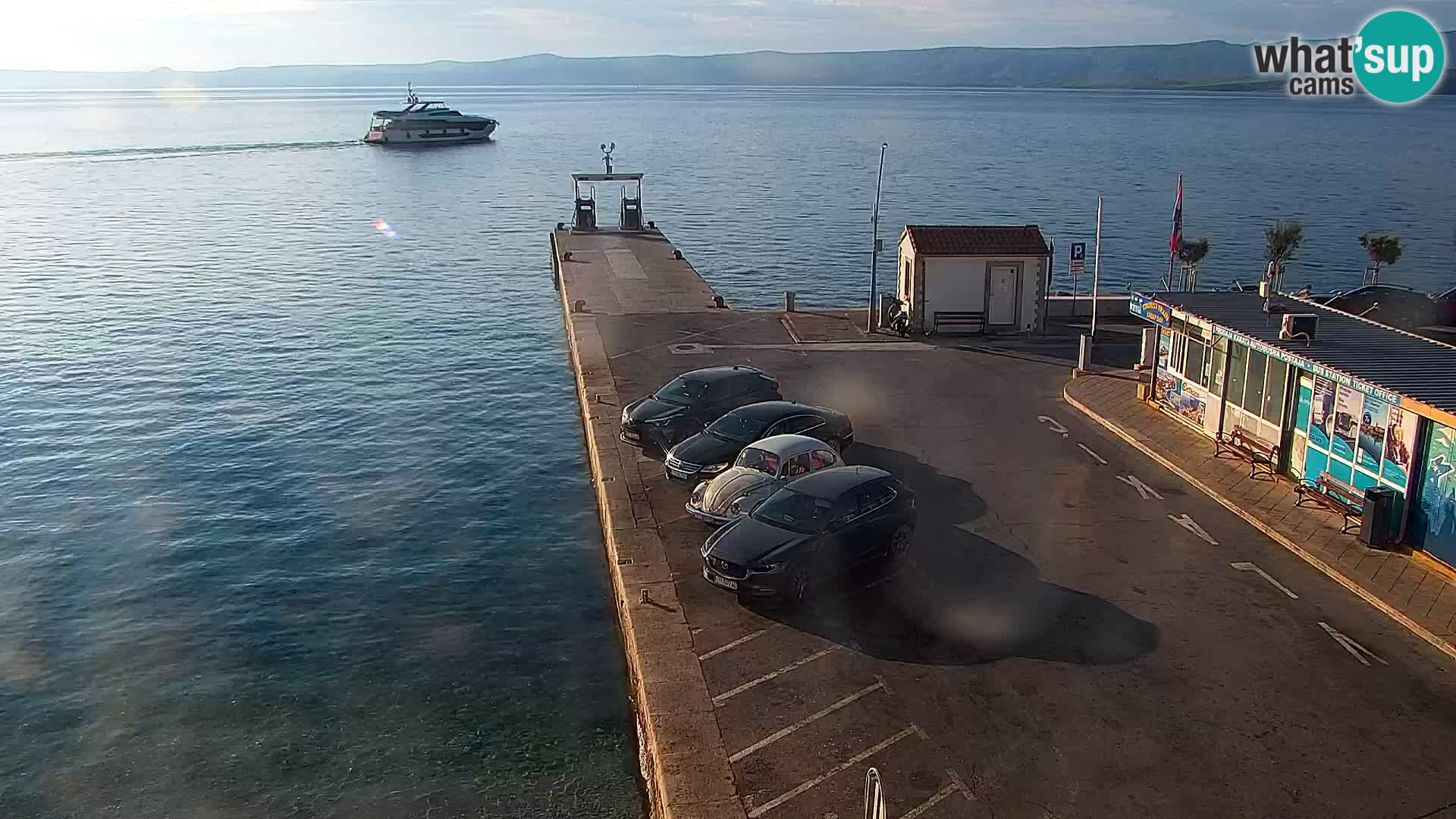 Webcam Bol Town Center & Marina – Live View from Bol, Brač