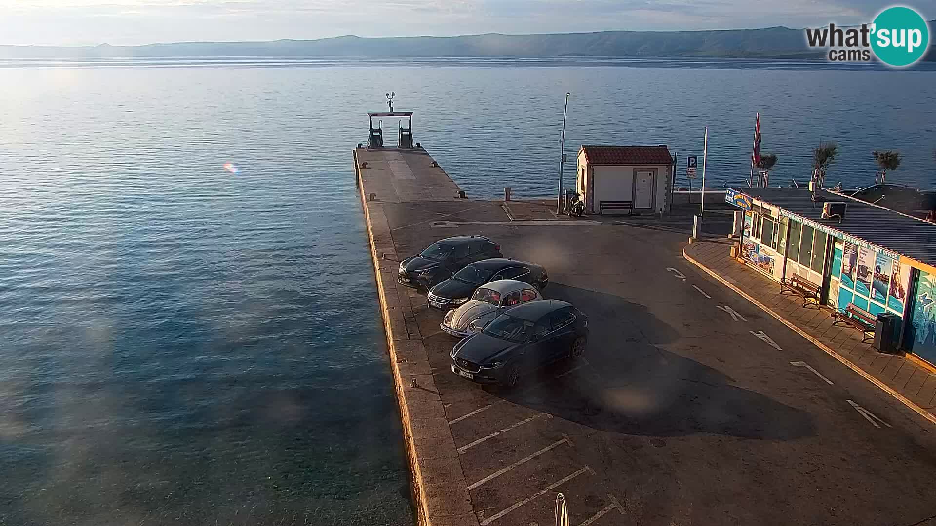 Webcam Bol Hafen & Ortszentrum – Liveblick aus Bol auf der Insel Brač