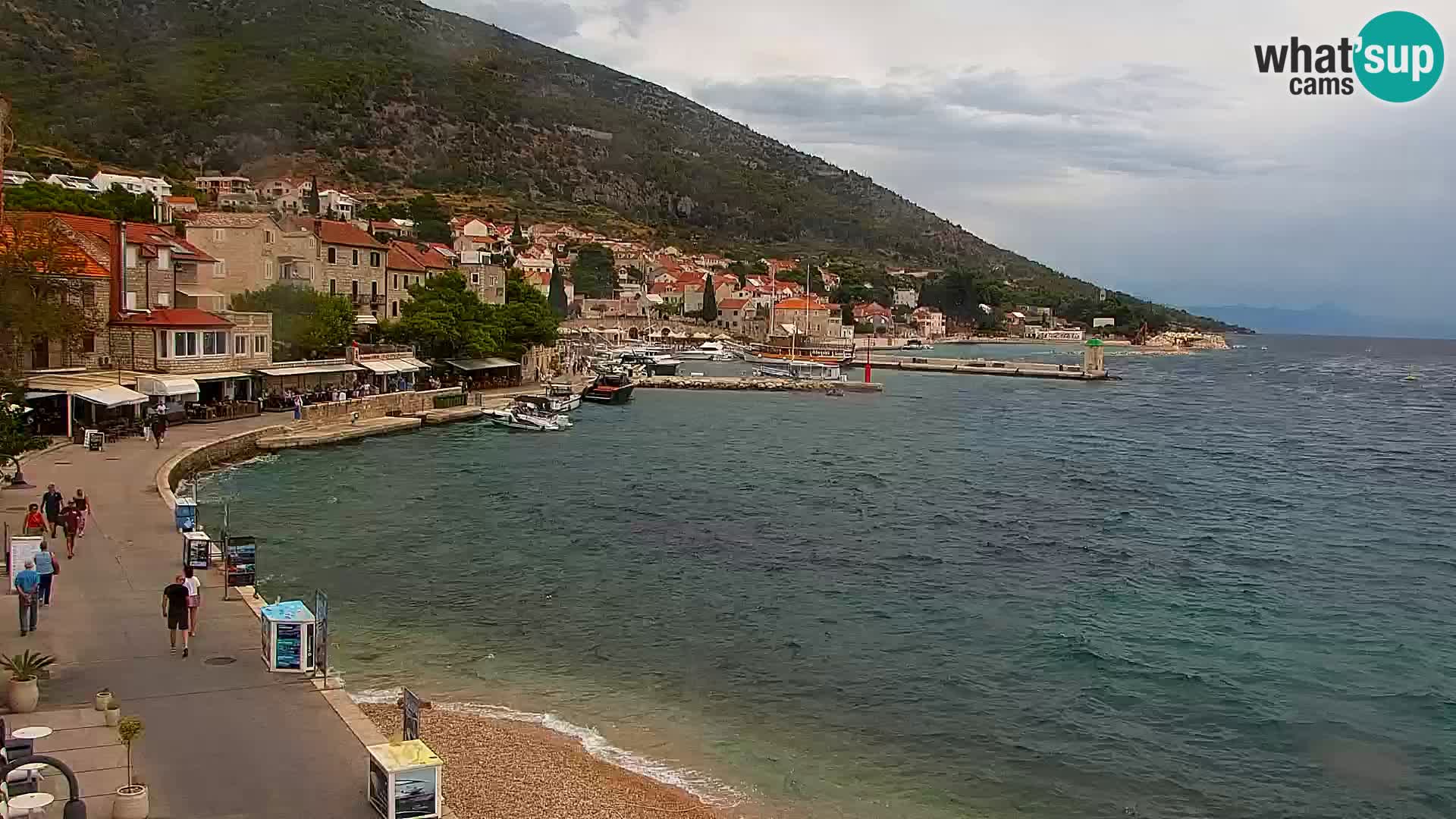 Webcam Bol Hafen & Ortszentrum – Liveblick aus Bol auf der Insel Brač